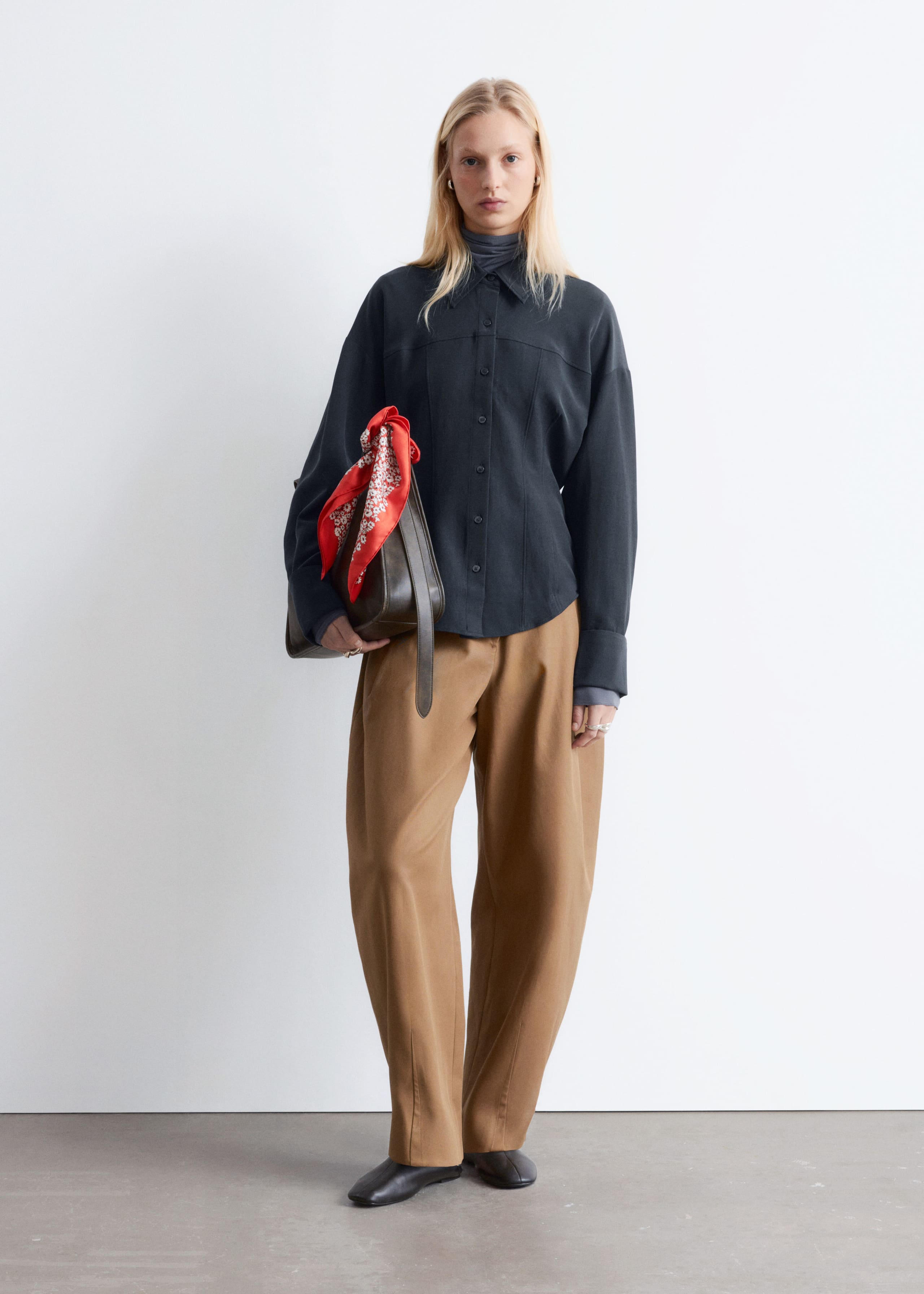 Image of Balloon-Sleeved Tapered Shirt