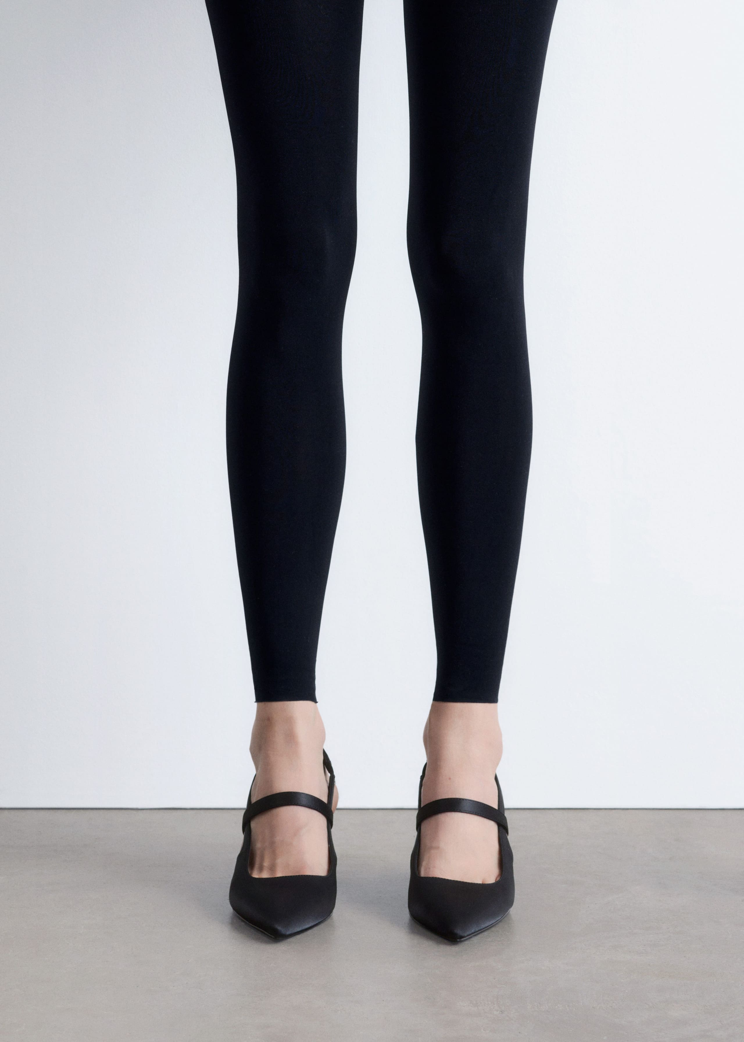 Image of Pumps mit Fersenriemen