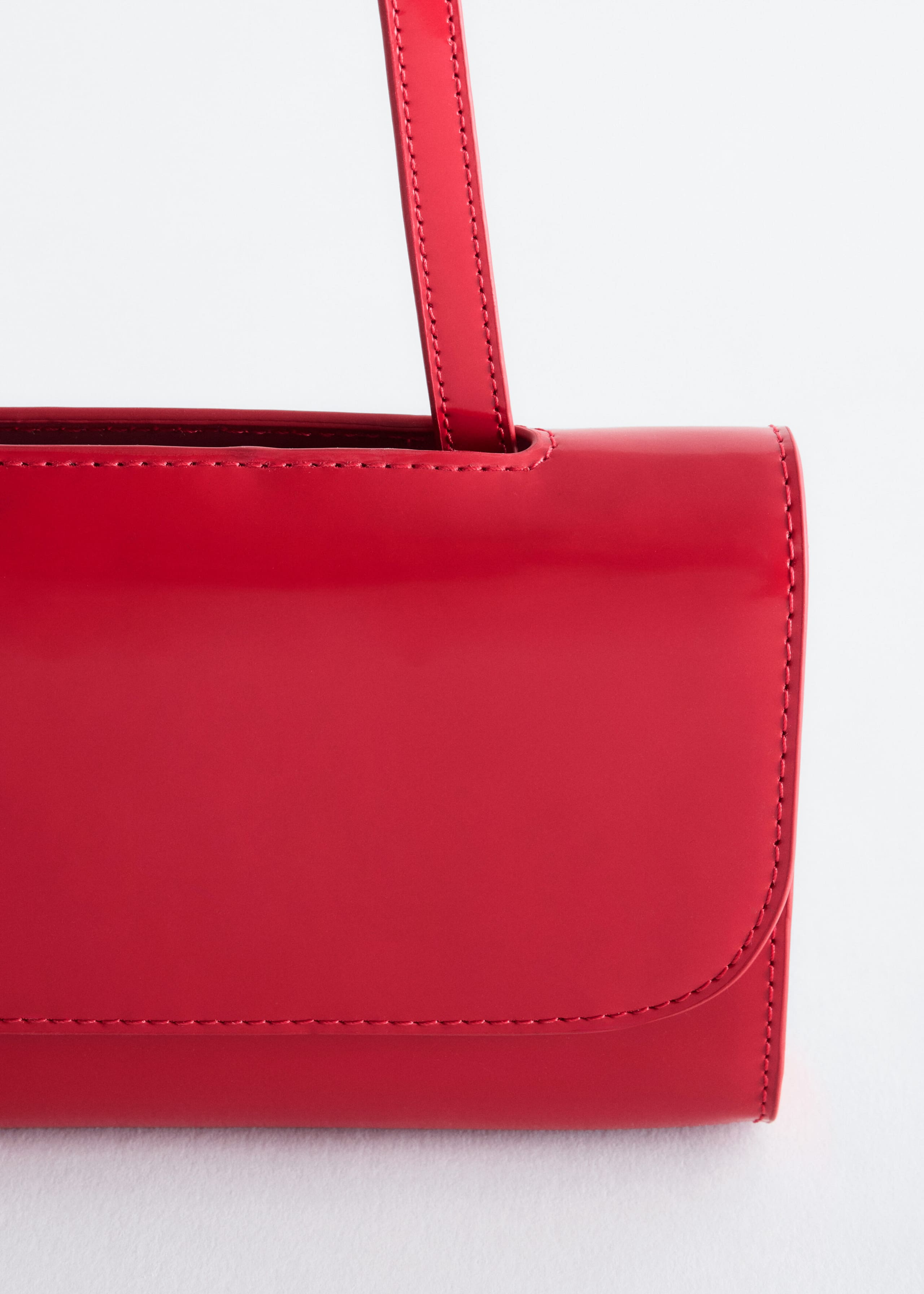 Croc-Effect Leather Shoulder Bag - Red - Still Life