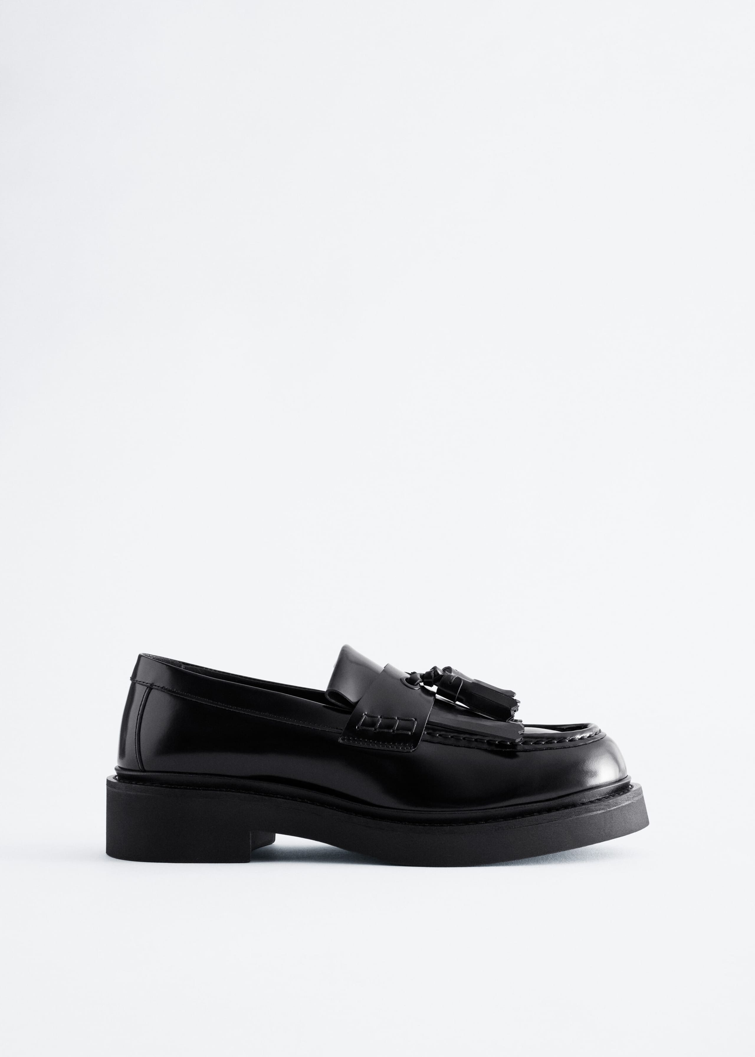 Loafer aus Leder mit Fransen - Schwarz - Stillleben