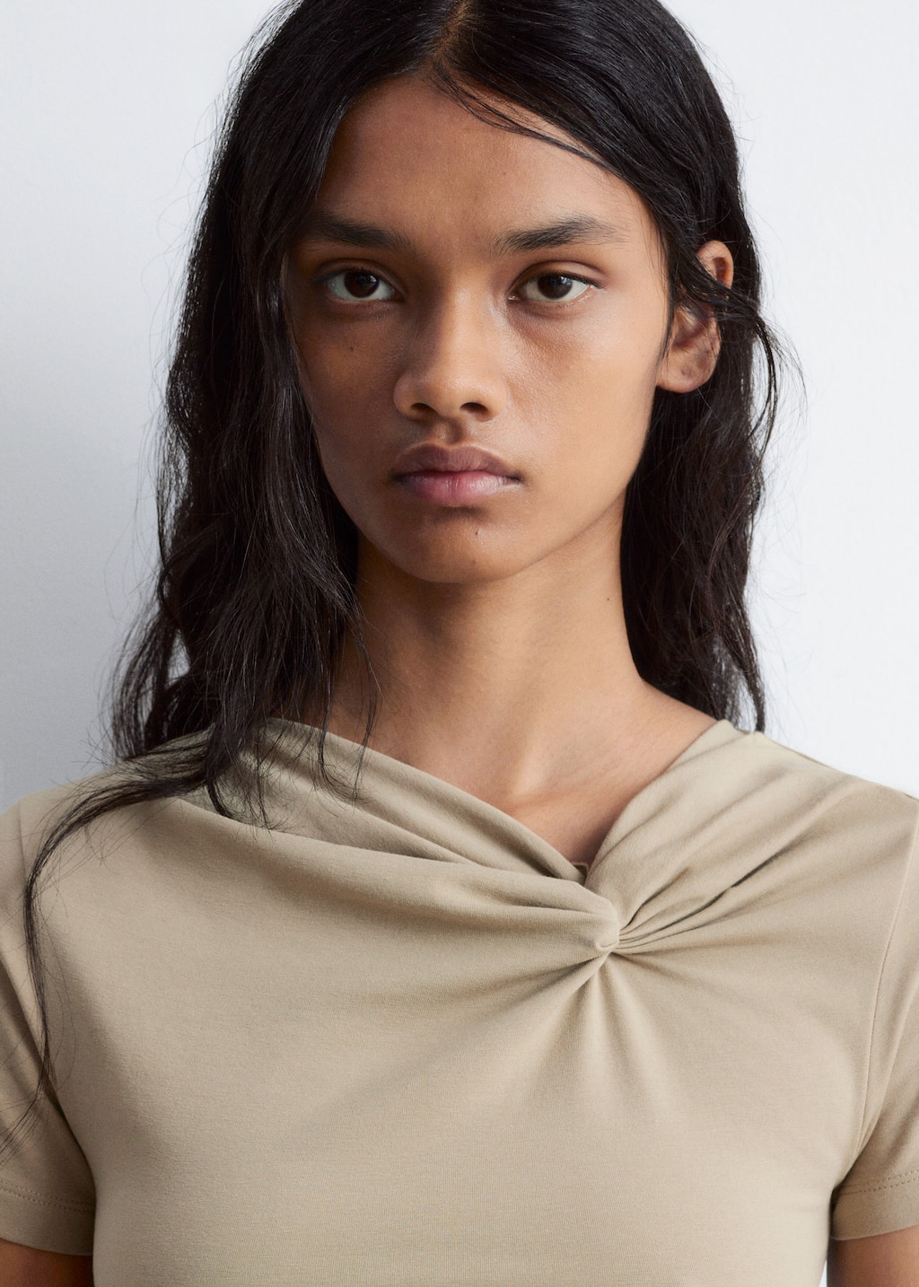 Twist-Detail T-shirt - Khaki Green - Lookbook