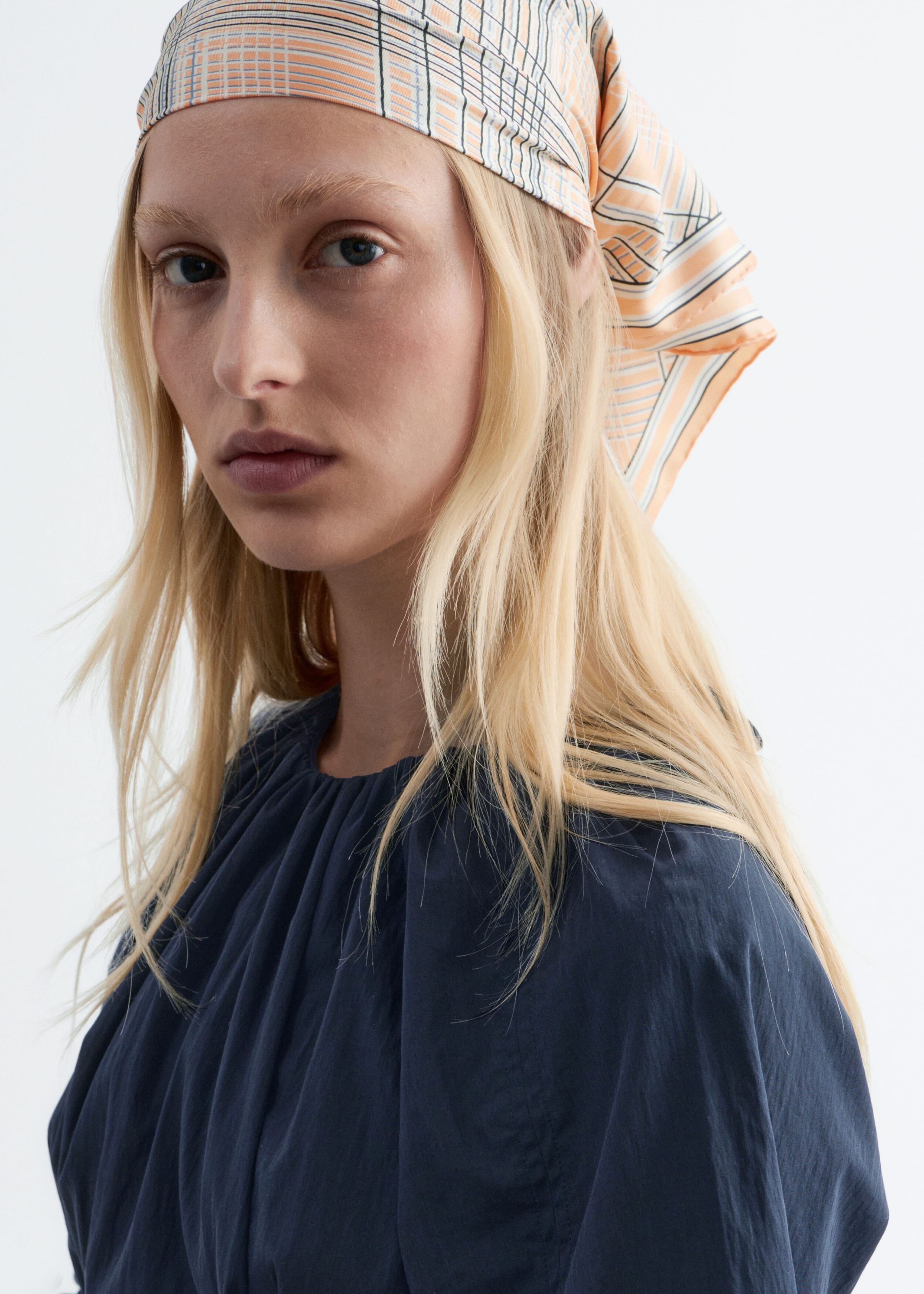 Image of Abito midi scultoreo con coulisse