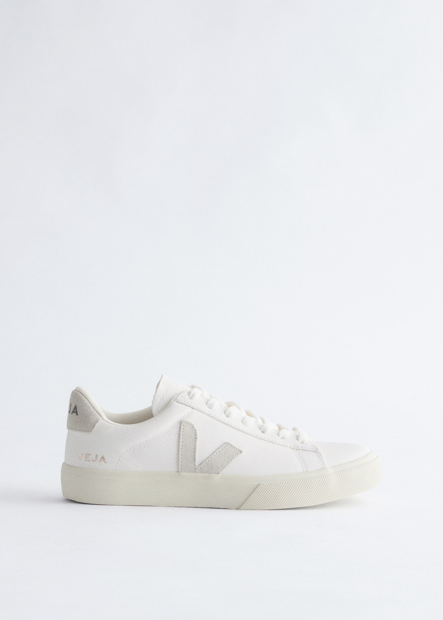 Veja Campo Leather Sneakers - Bílá/Béžová