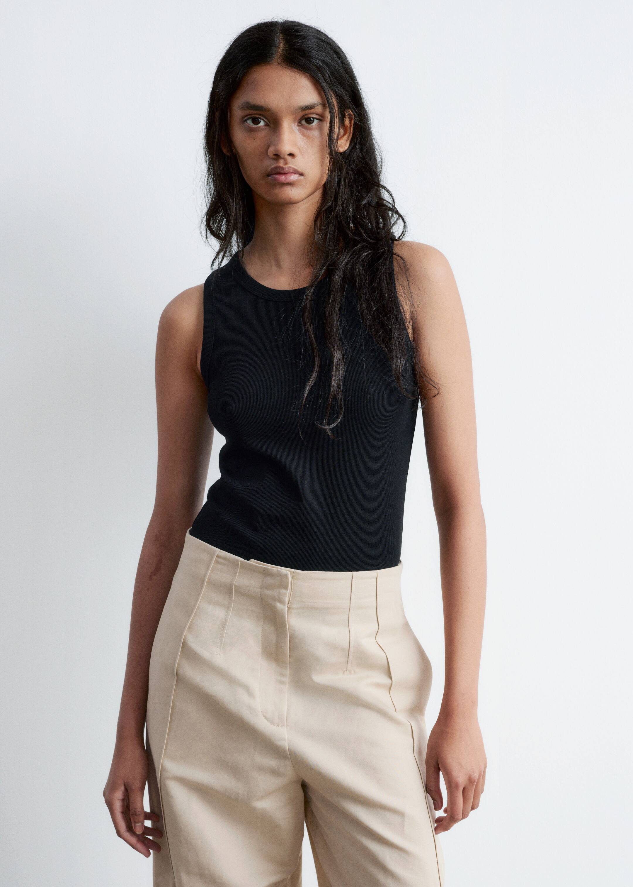 Visa större bild: Figurnära linne - Svart - DAM | H&M SE 3