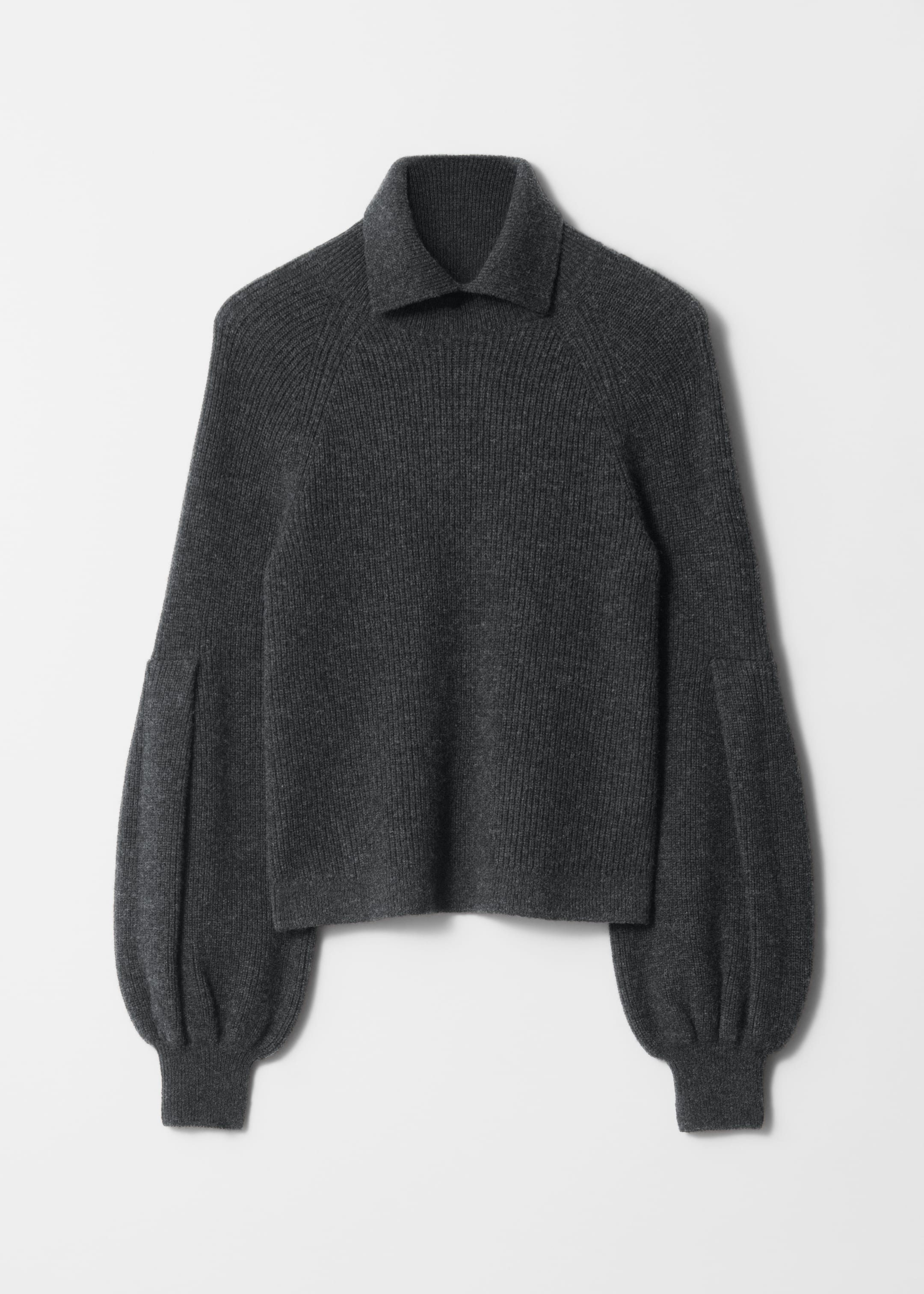 Zobacz większy obraz: Sweter z bufiastymi rękawami i kołnierzem - Czarny - ONA | H&M PL 1