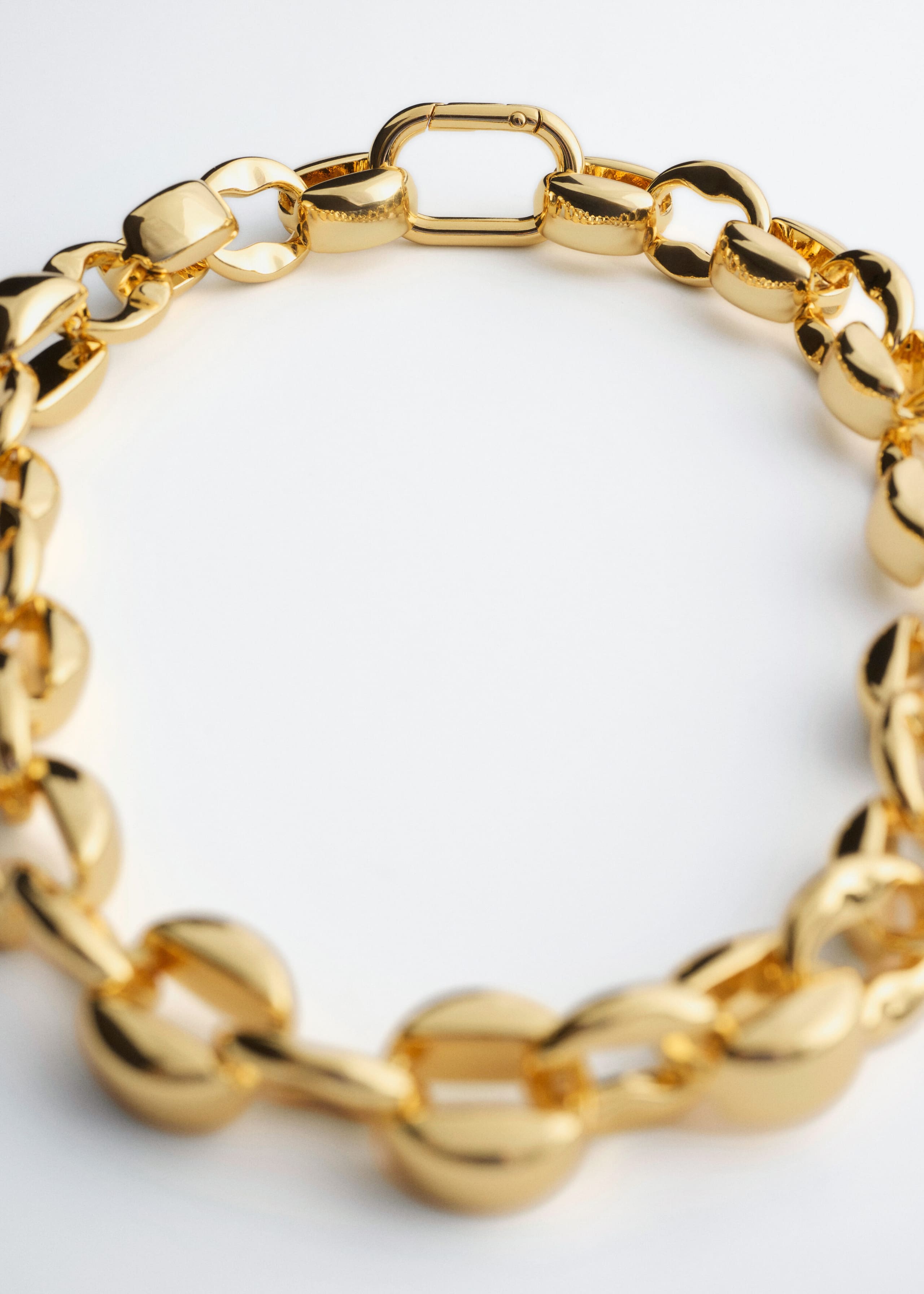Polished Link Necklace - {{variantName}} - Descriptive Detail