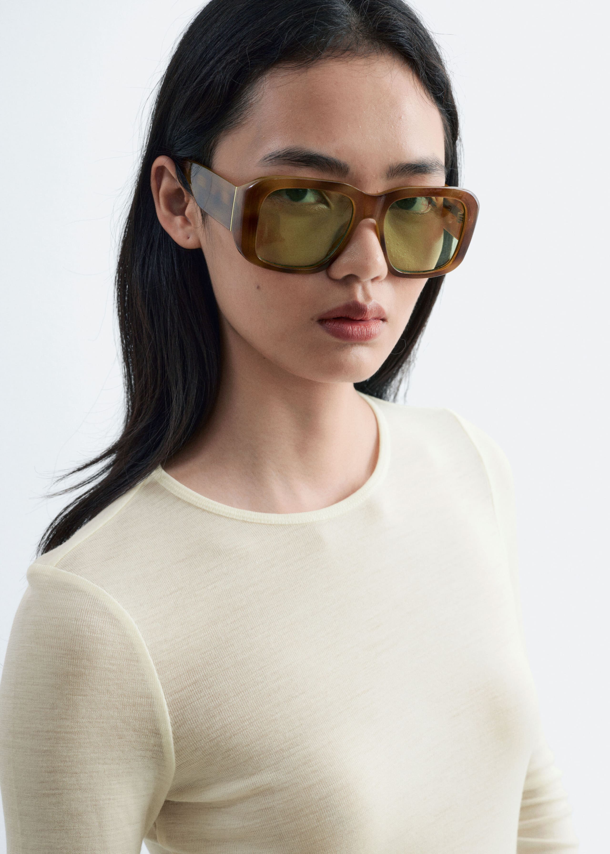 Oversized Sunglasses - Dark Brown - Still Life