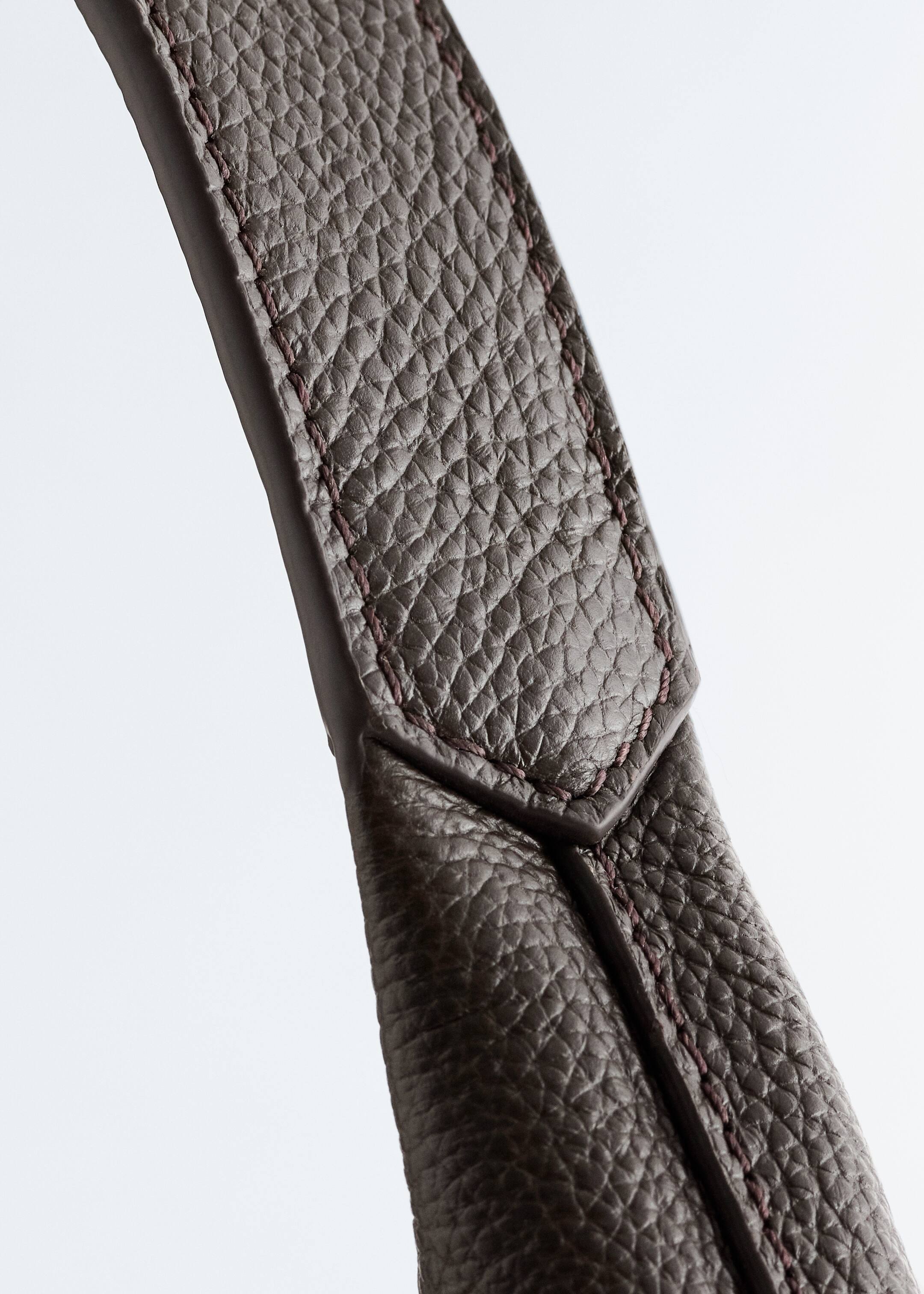 Ver imagem maior: Mala tote em pele clássica - Mogno - SENHORA | H&M PT 5