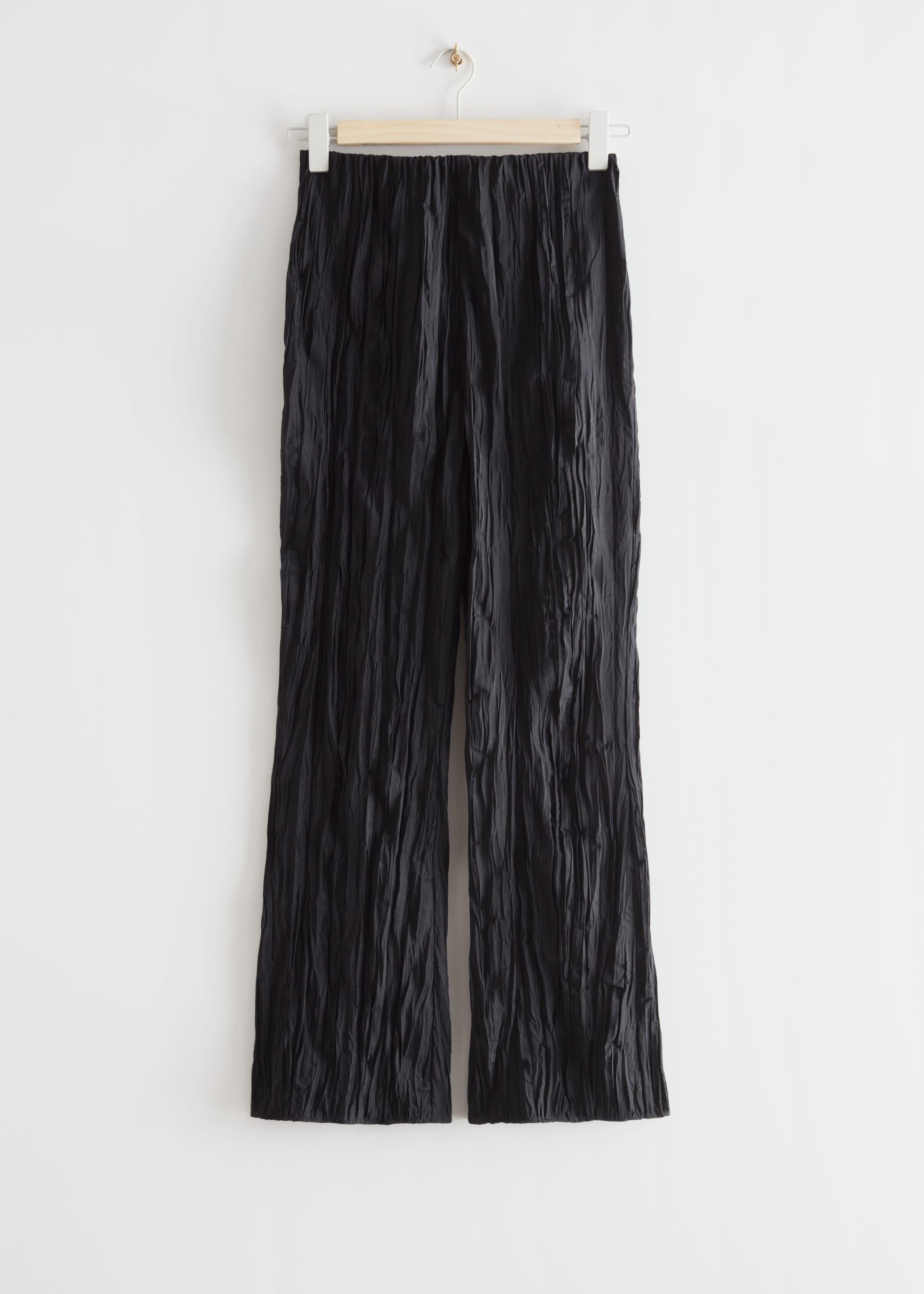 Relaxed Crinkled Trousers - Black - Still Life