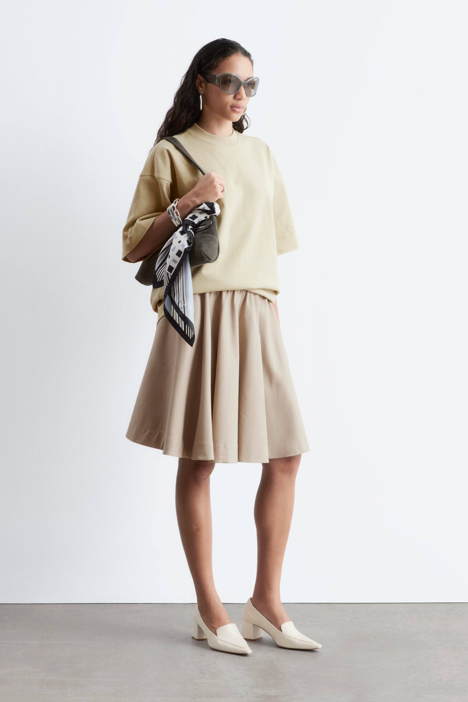 Oversized katoenen T-shirt - Muted Yellow/Off-White - 6