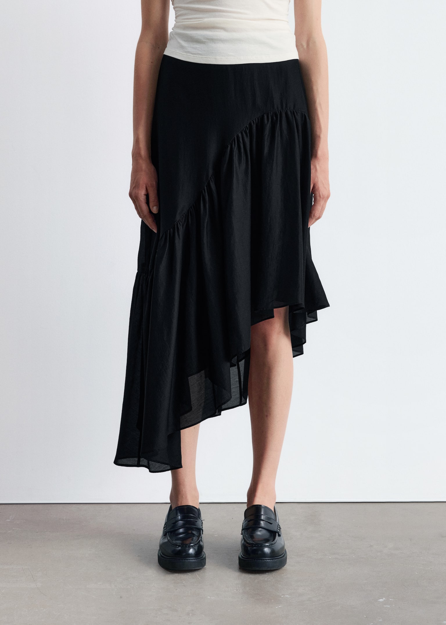 Jupe midi asymétrique à volants - Noir/Motif floral - 5