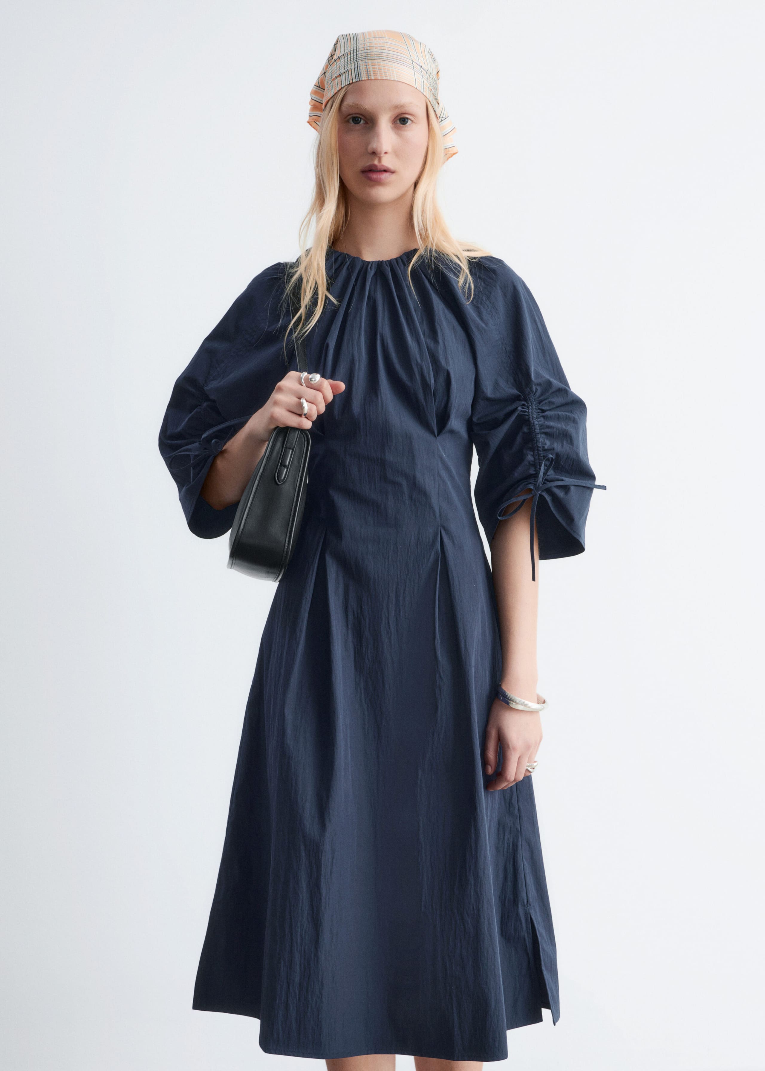 Image of Abito midi scultoreo con coulisse