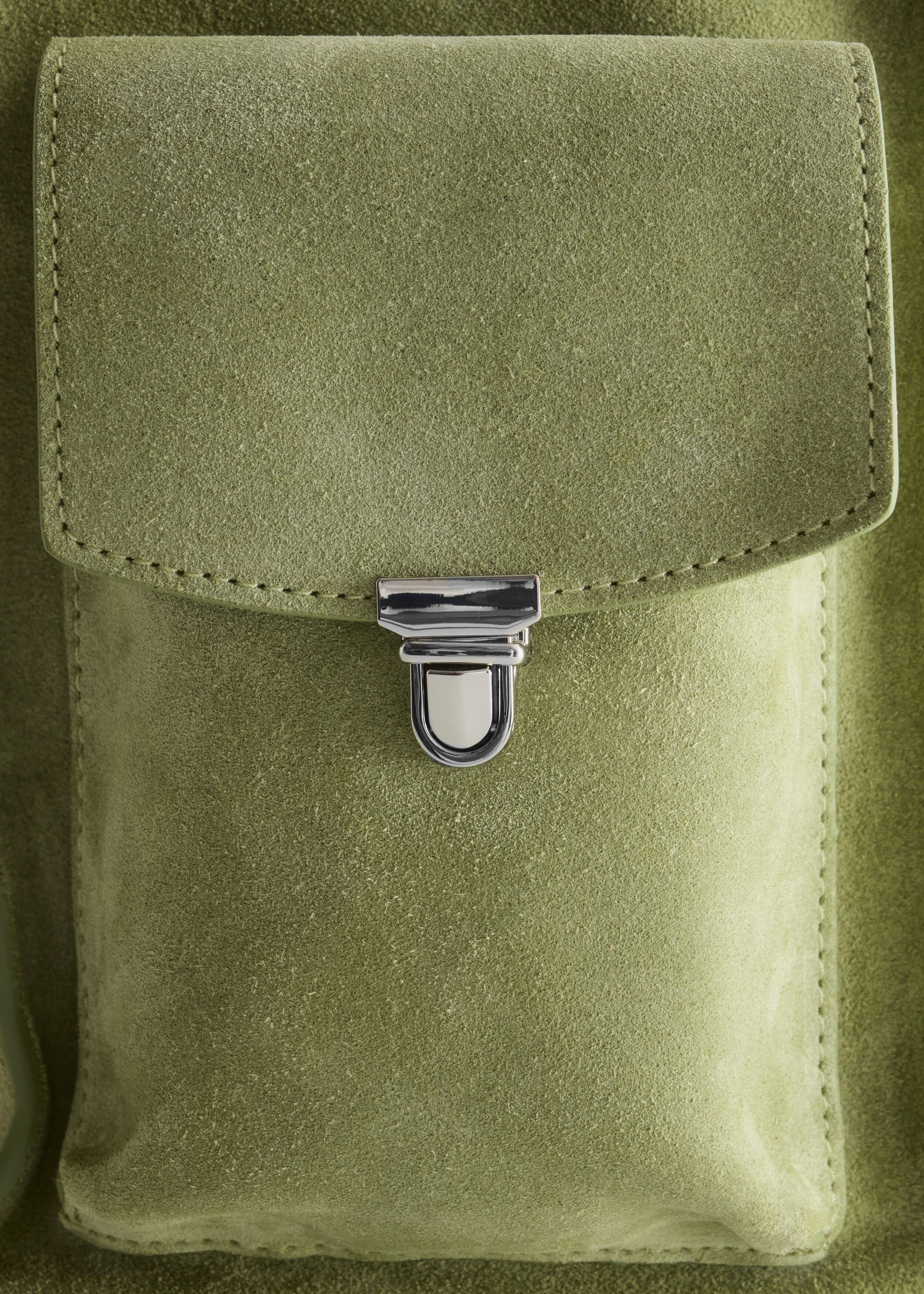 Split-Suede Tote - {{variantName}} - Descriptive Detail