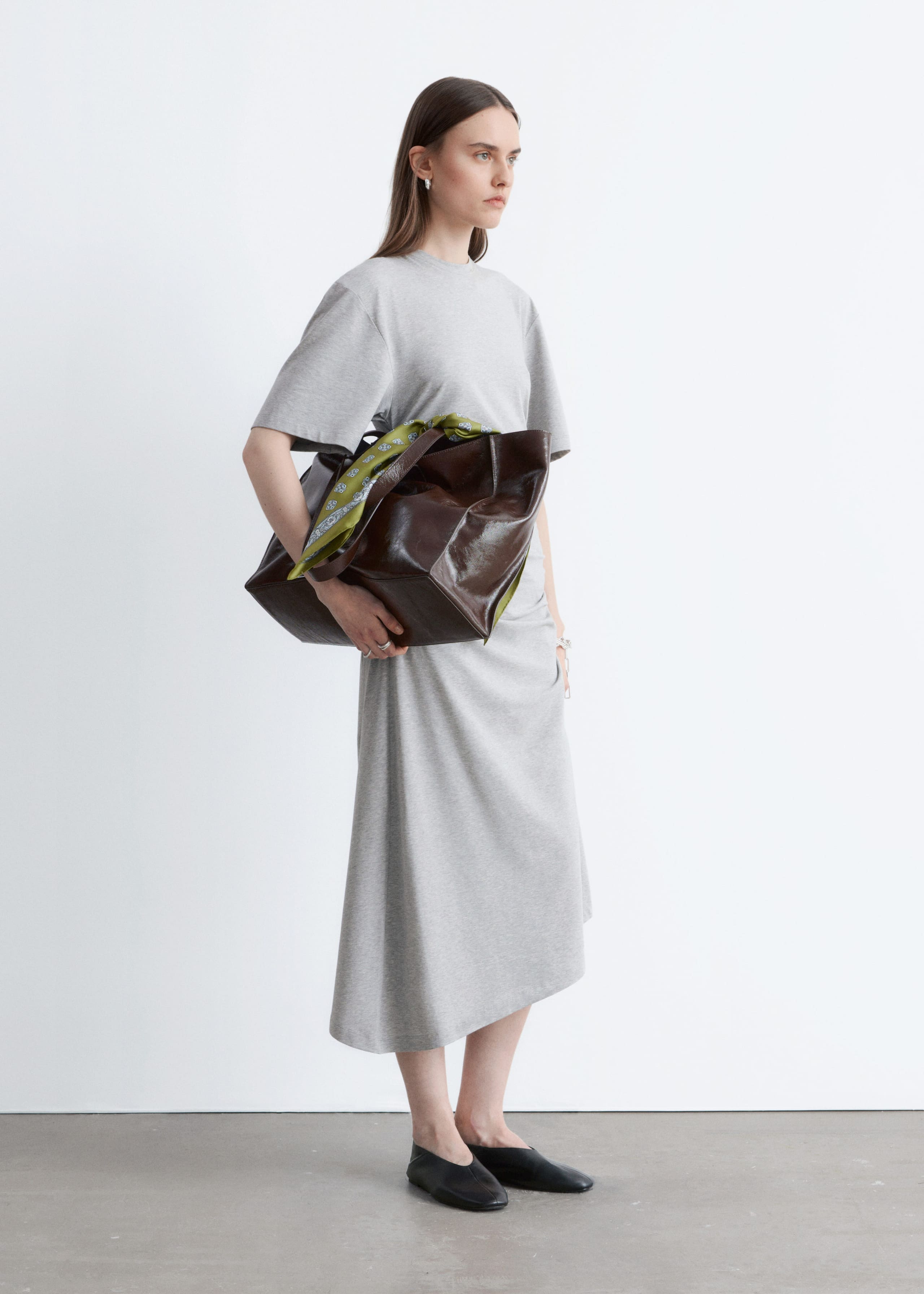 Image of Robe T-shirt midi asymétrique