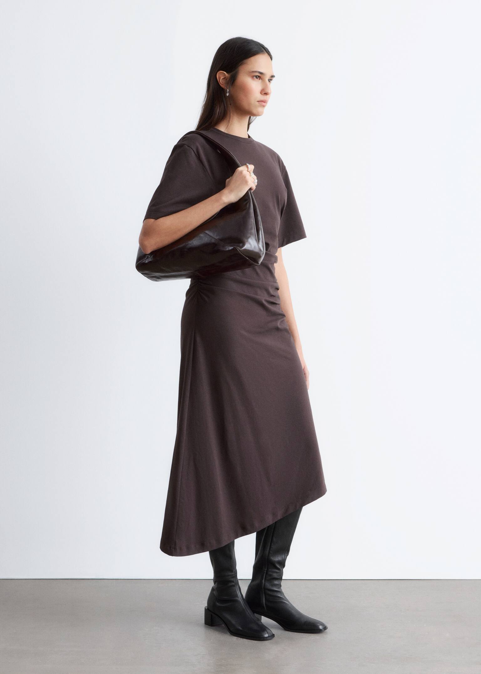 Robe T-shirt midi asymétrique - Marron foncé/Gris clair - 6
