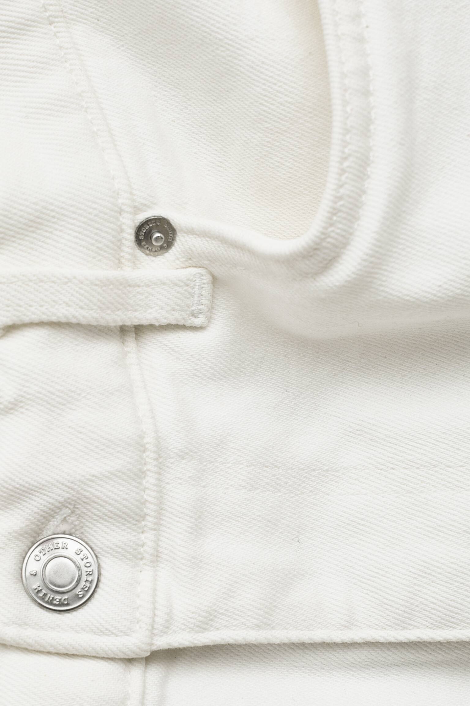 Verkürzte Jeans mit weitem Bein - Weiß/Mittelblau/Hellblau/Schwarz - 5