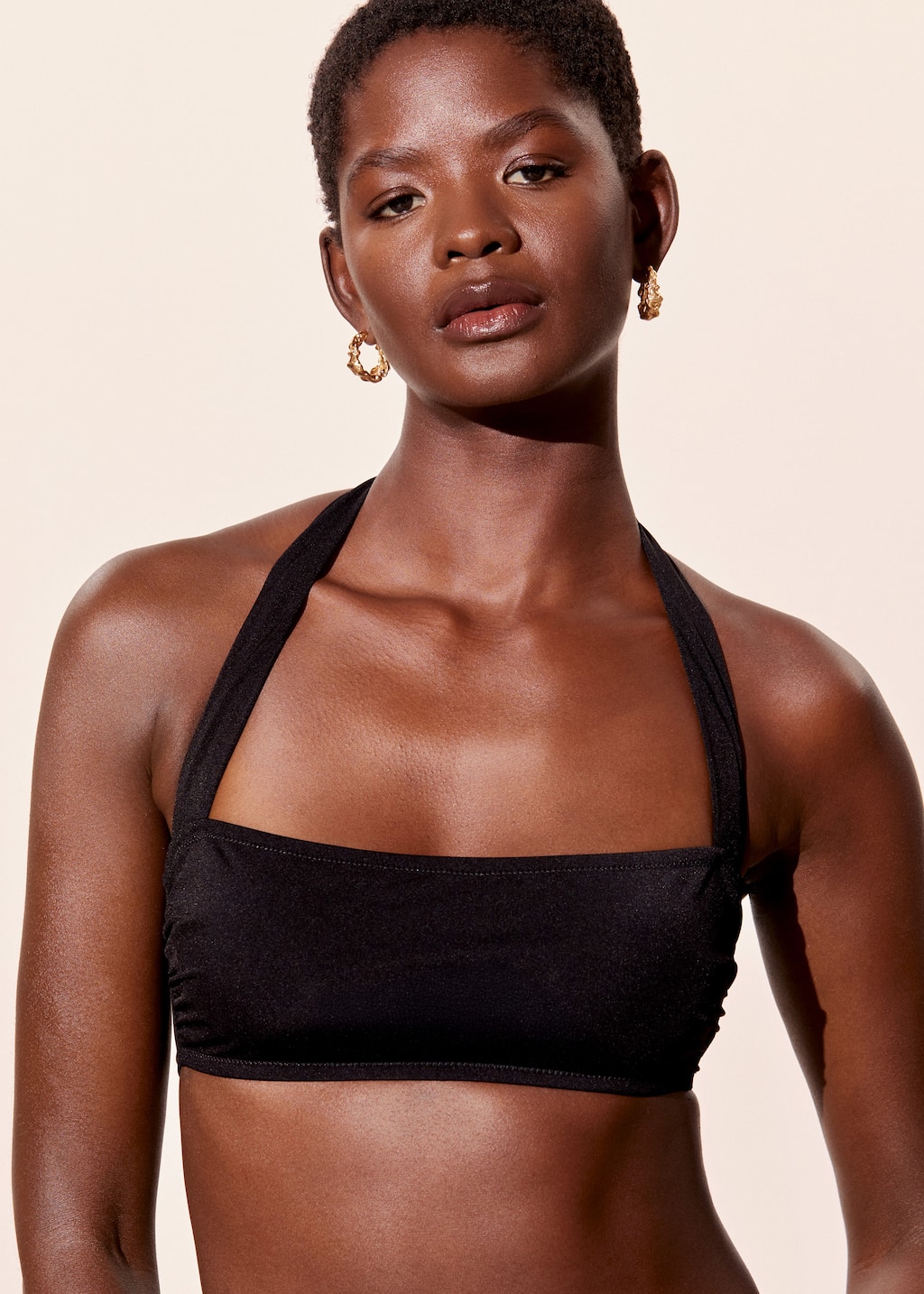 Image of Top de bikini con cuello halter