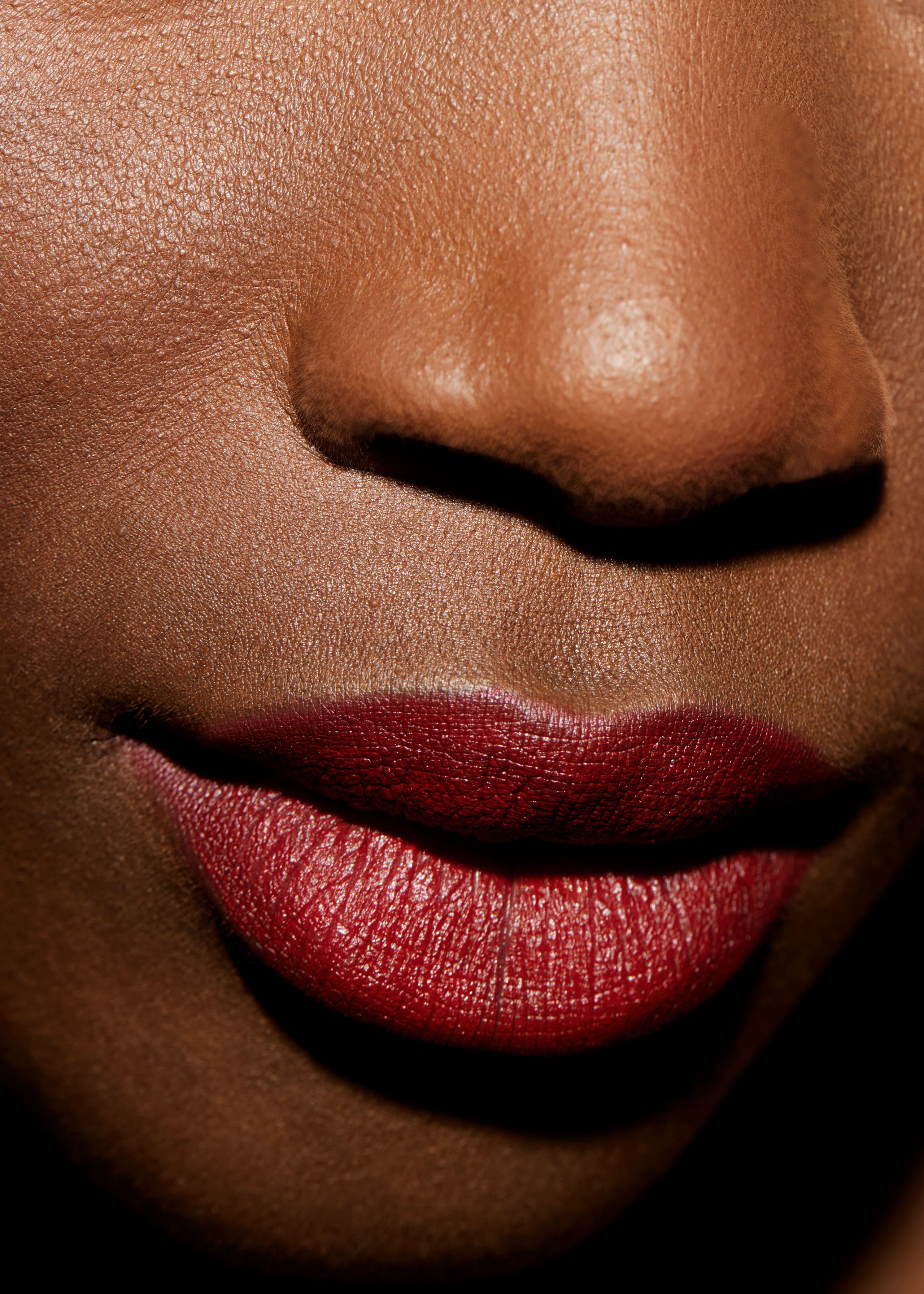 Satin Lip Colour - Rosy Clue - Lookbook