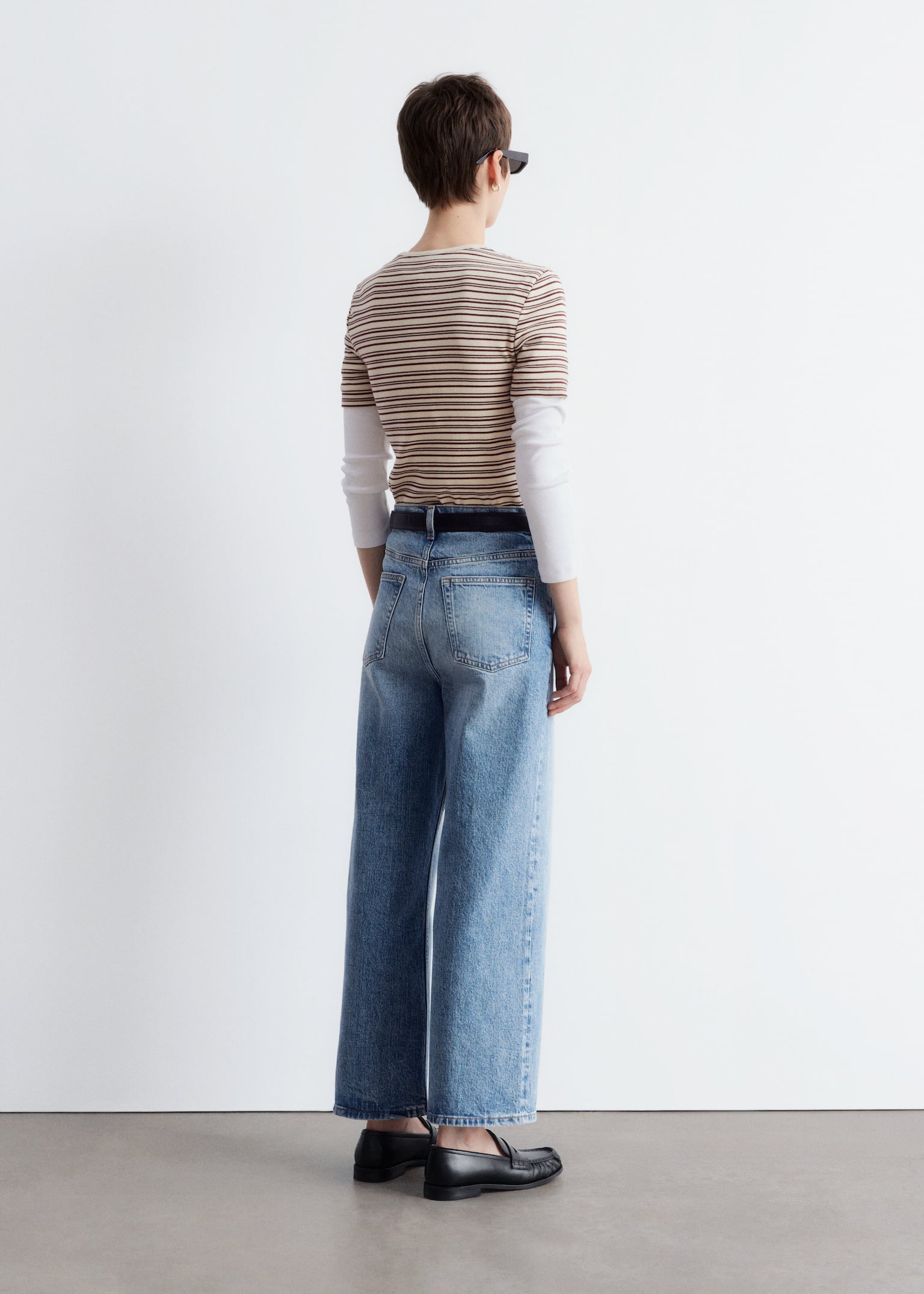 Jean longueur 7/8ème à jambe large - Bleu clair/Bleu moyen/Noir/Blanc - 6