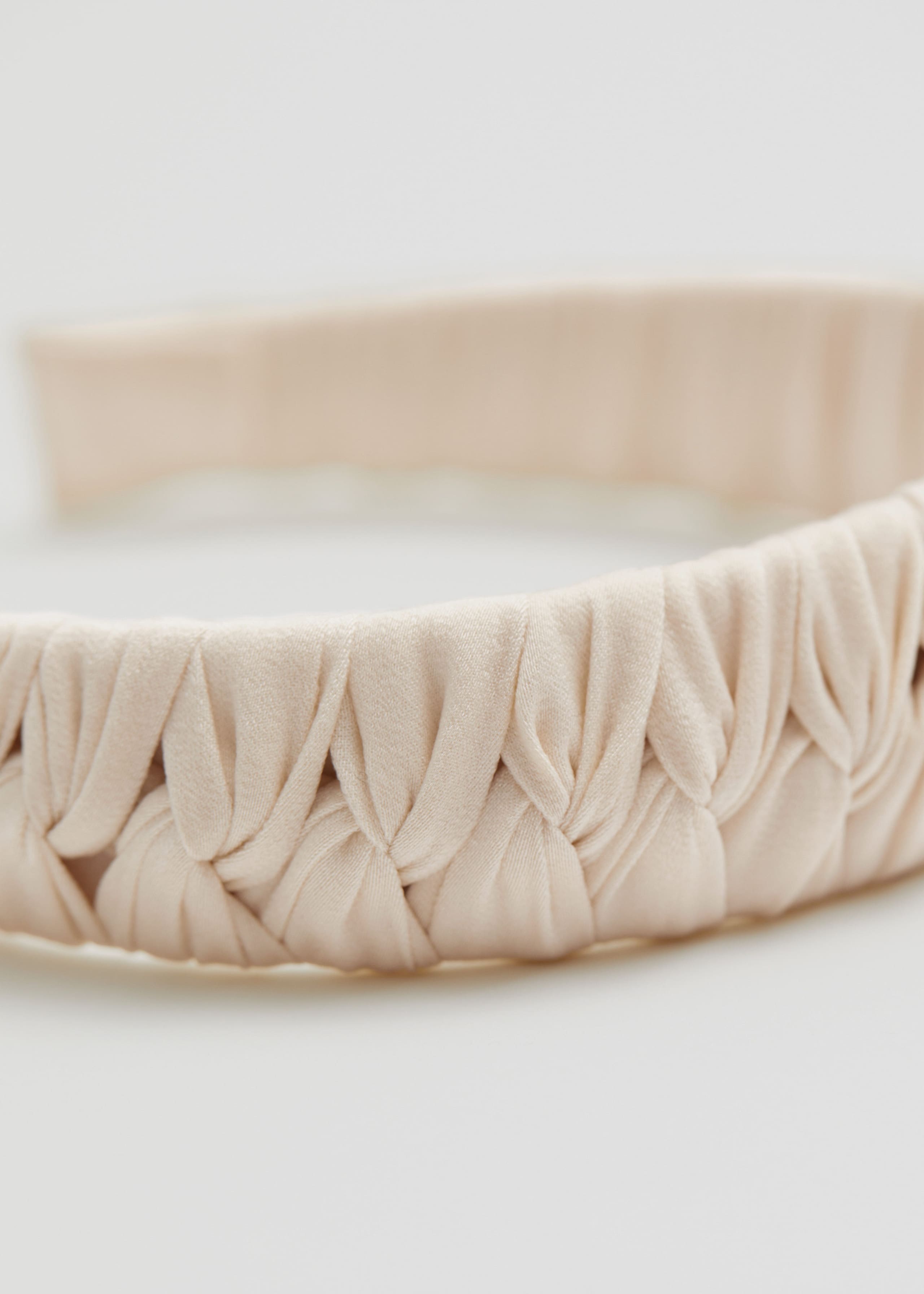 BraidedAliceHeadband - {{variantName}} - Detalle descriptivo