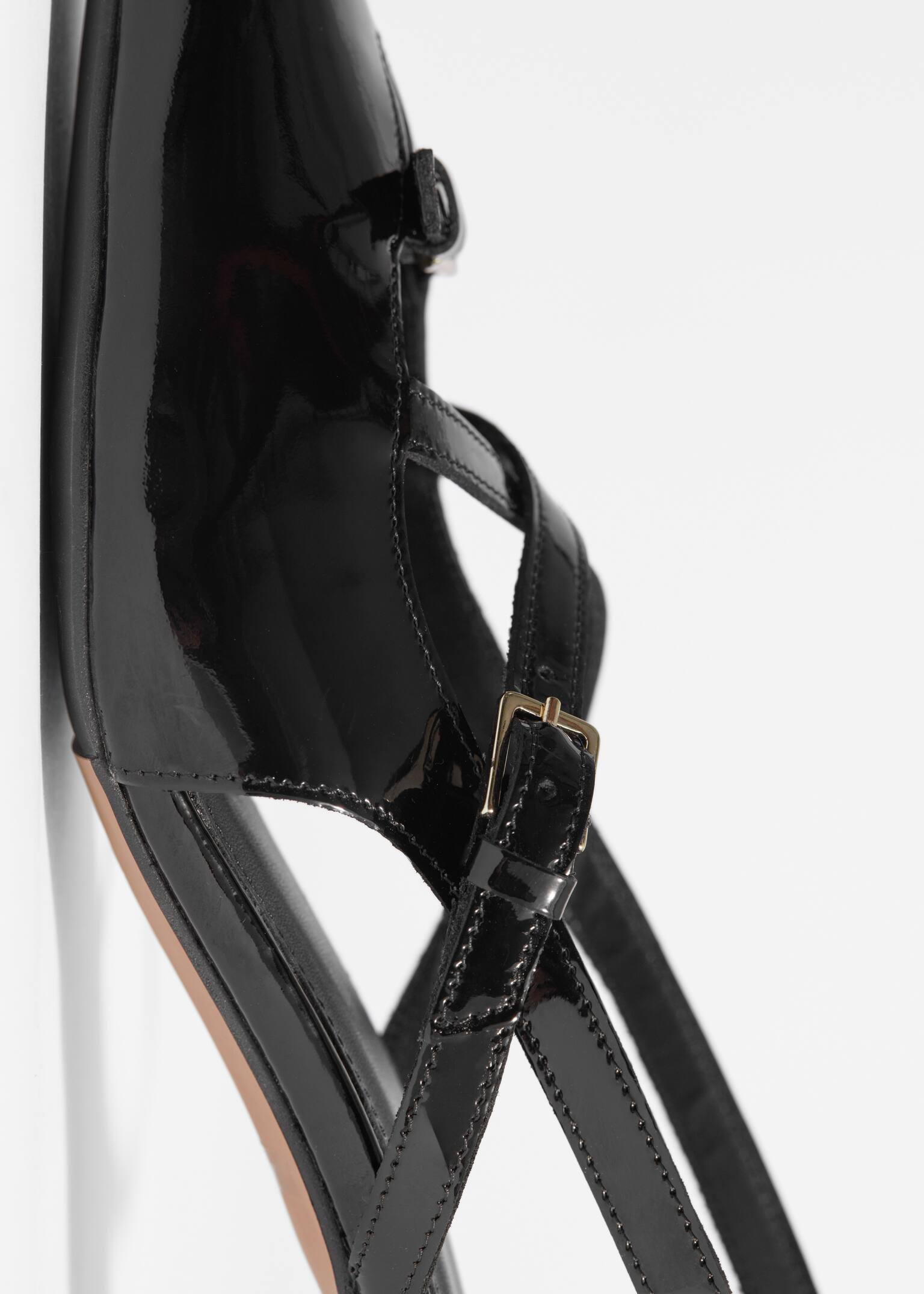 נעלי עקב מעוטרות - שחור - 3