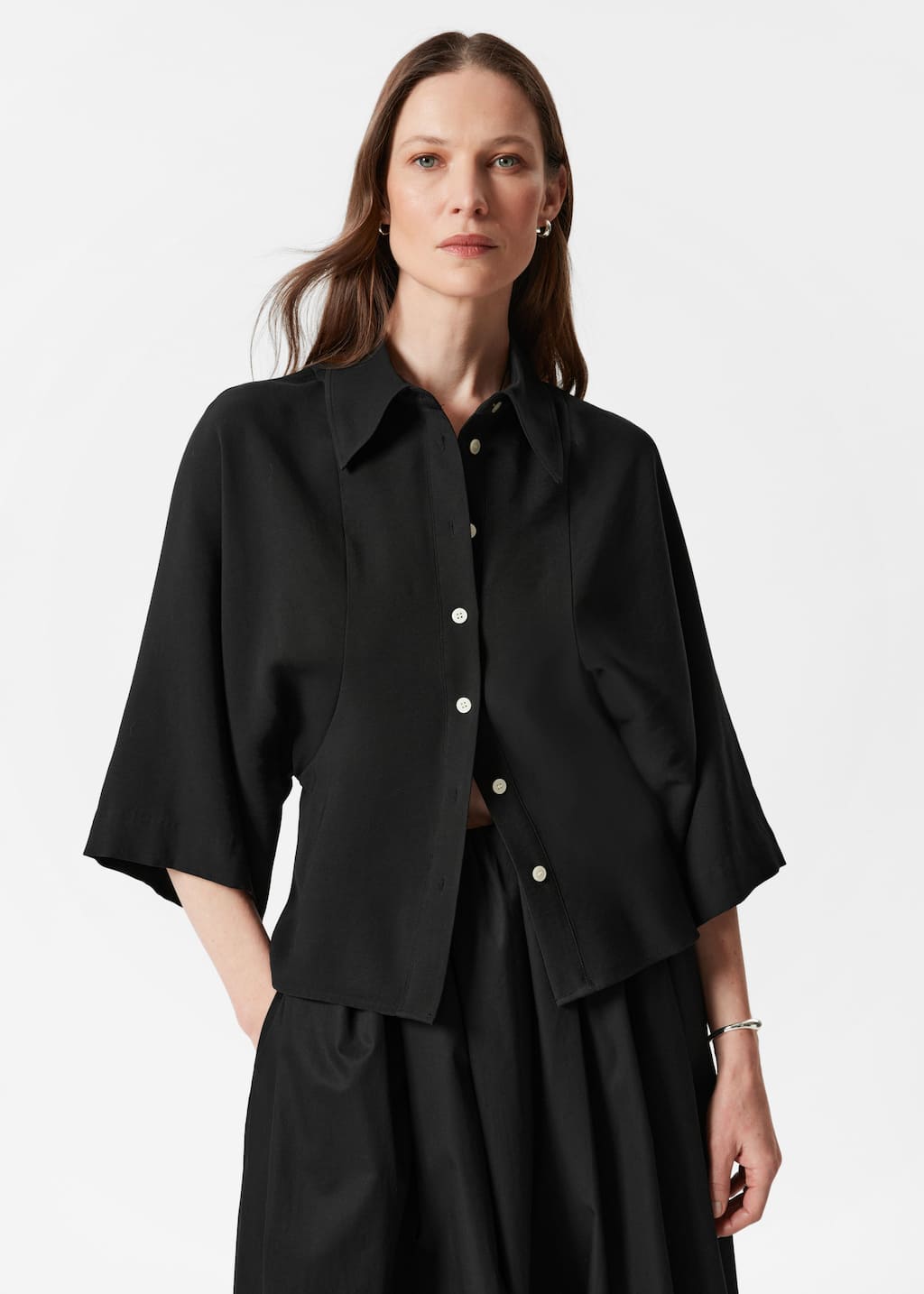 Camicia con maniche ampie - Nero - Lookbook