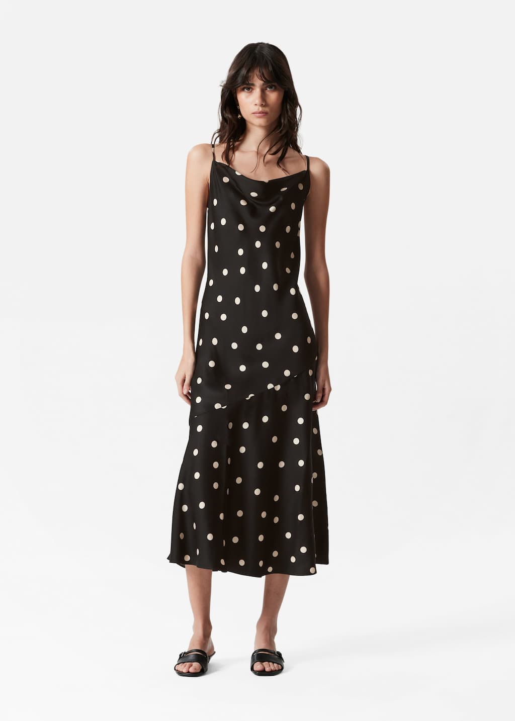 Image of Robe combinaison midi en satin