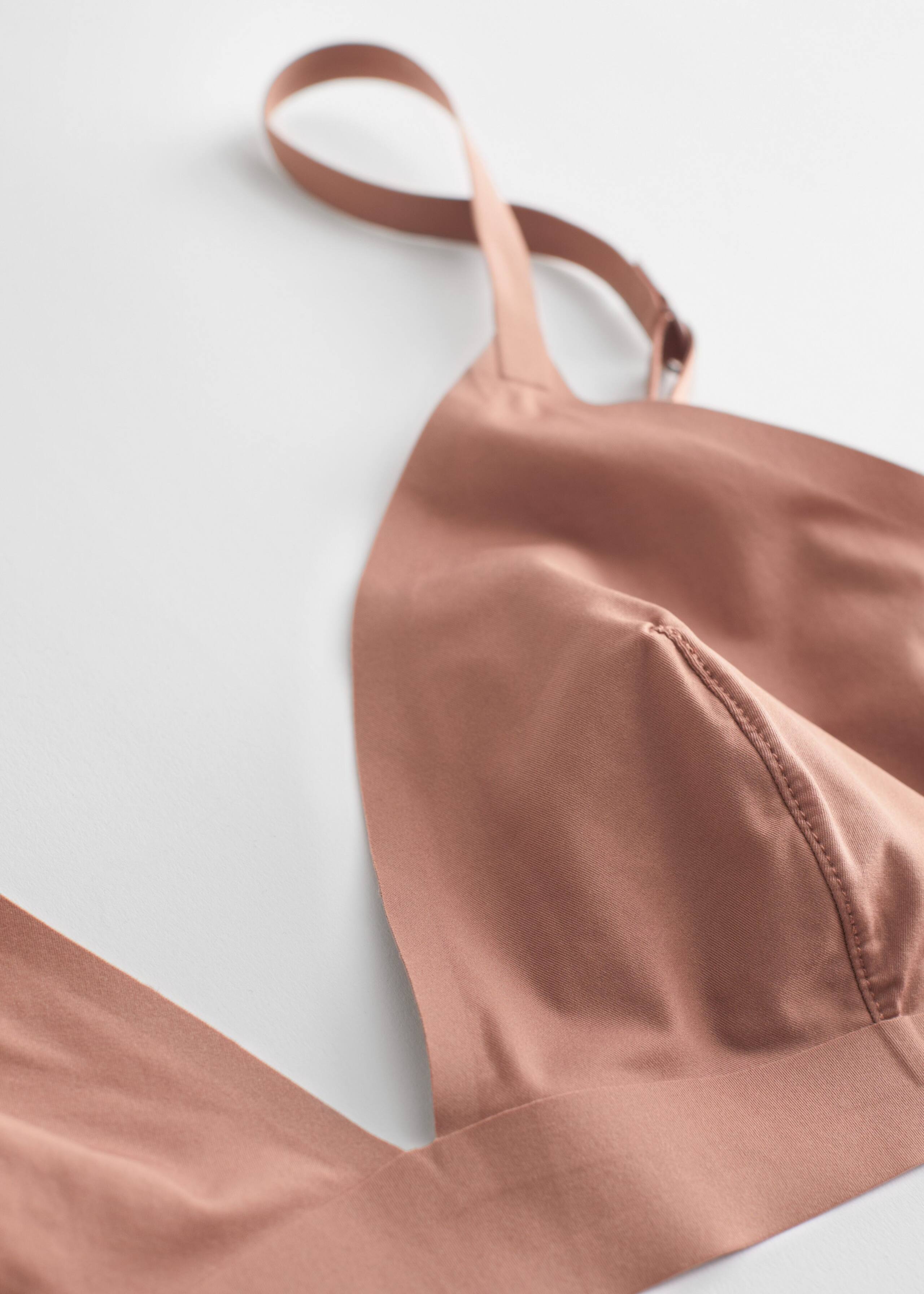 Seamless Soft Triangle Bra - {{variantName}} - Descriptive Detail