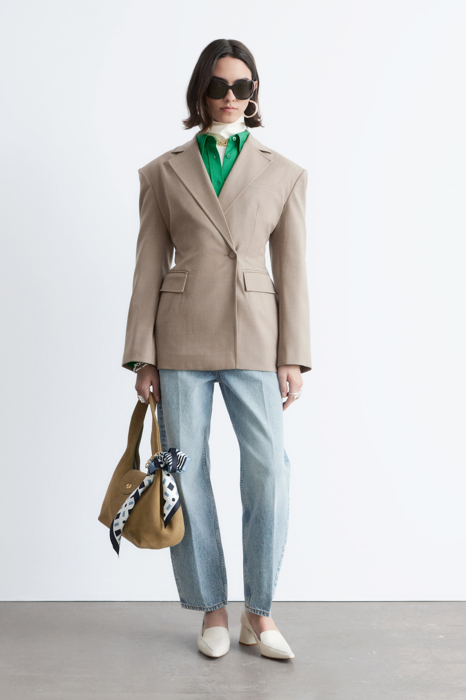 Blazer i merinoull med intagen midja - Mullvad - 4