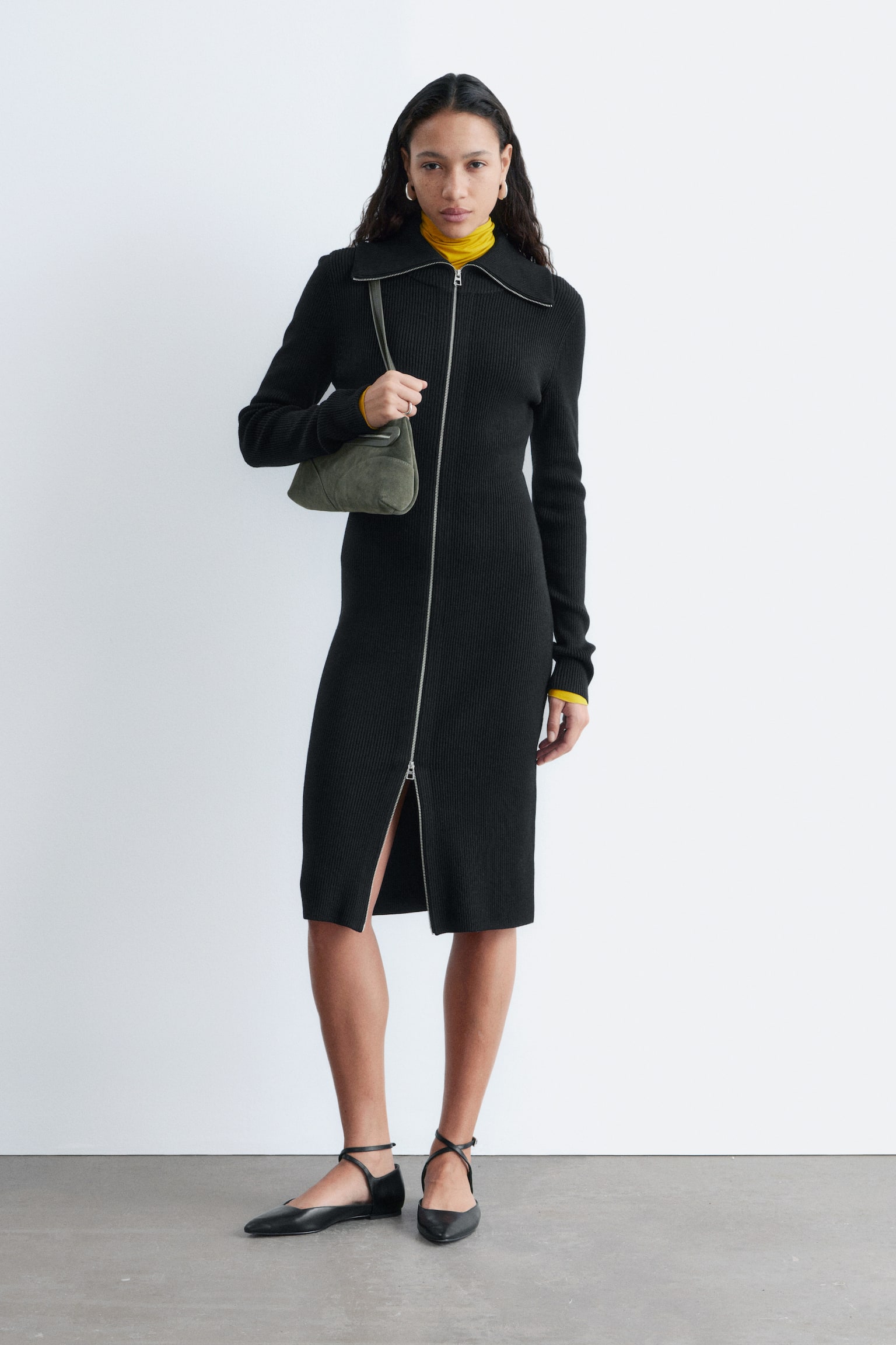 Abito midi a coste con zip - Nero - 1