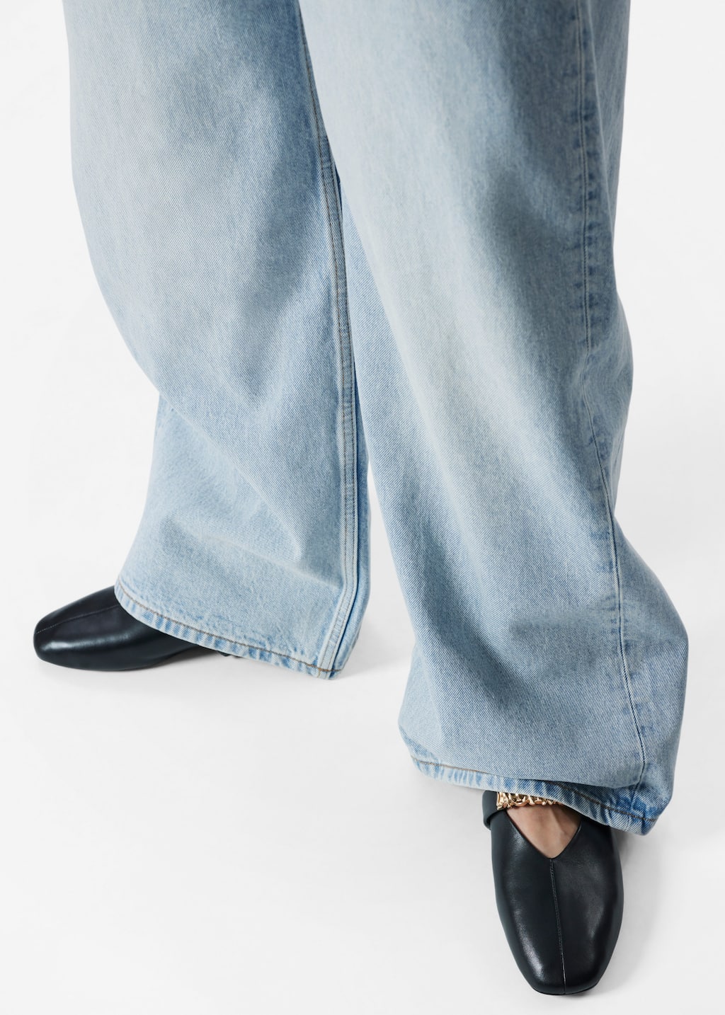 Image of Ballerines en cuir à ornements