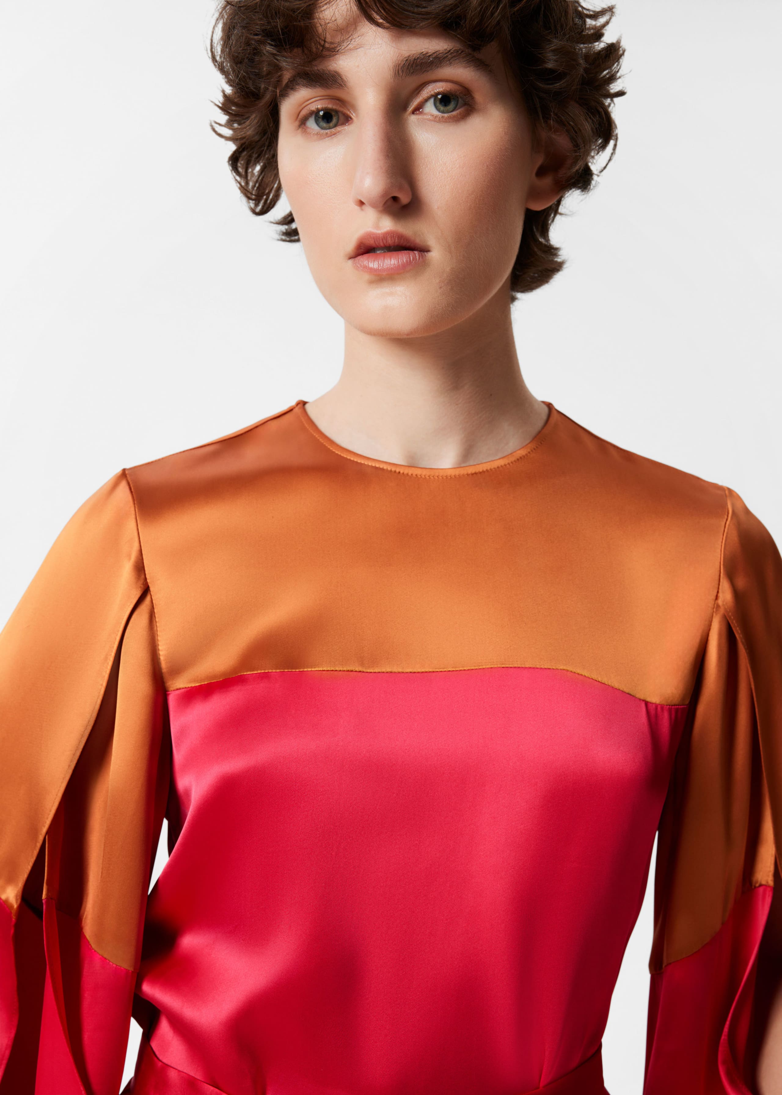 Image of Satinbluse in Colour-Block-Optik