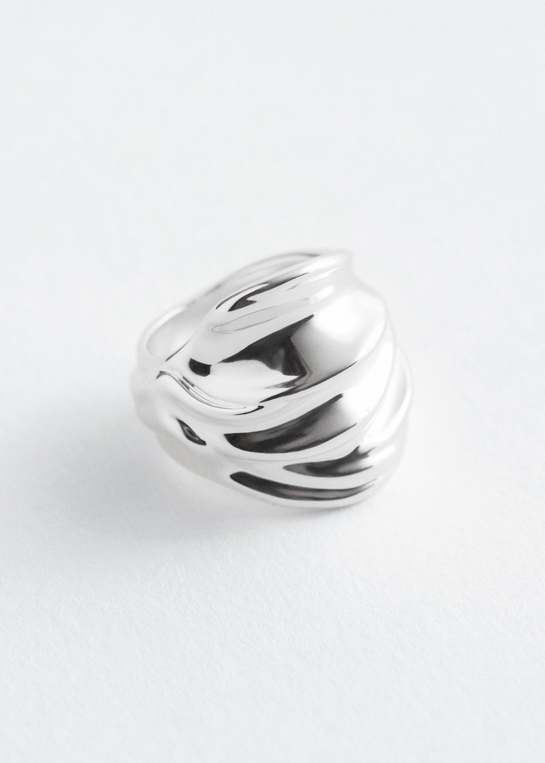 Grotere afbeelding bekijken: Wavy Sculptural Ring - Zilver - DAMES | H&M BE 1
