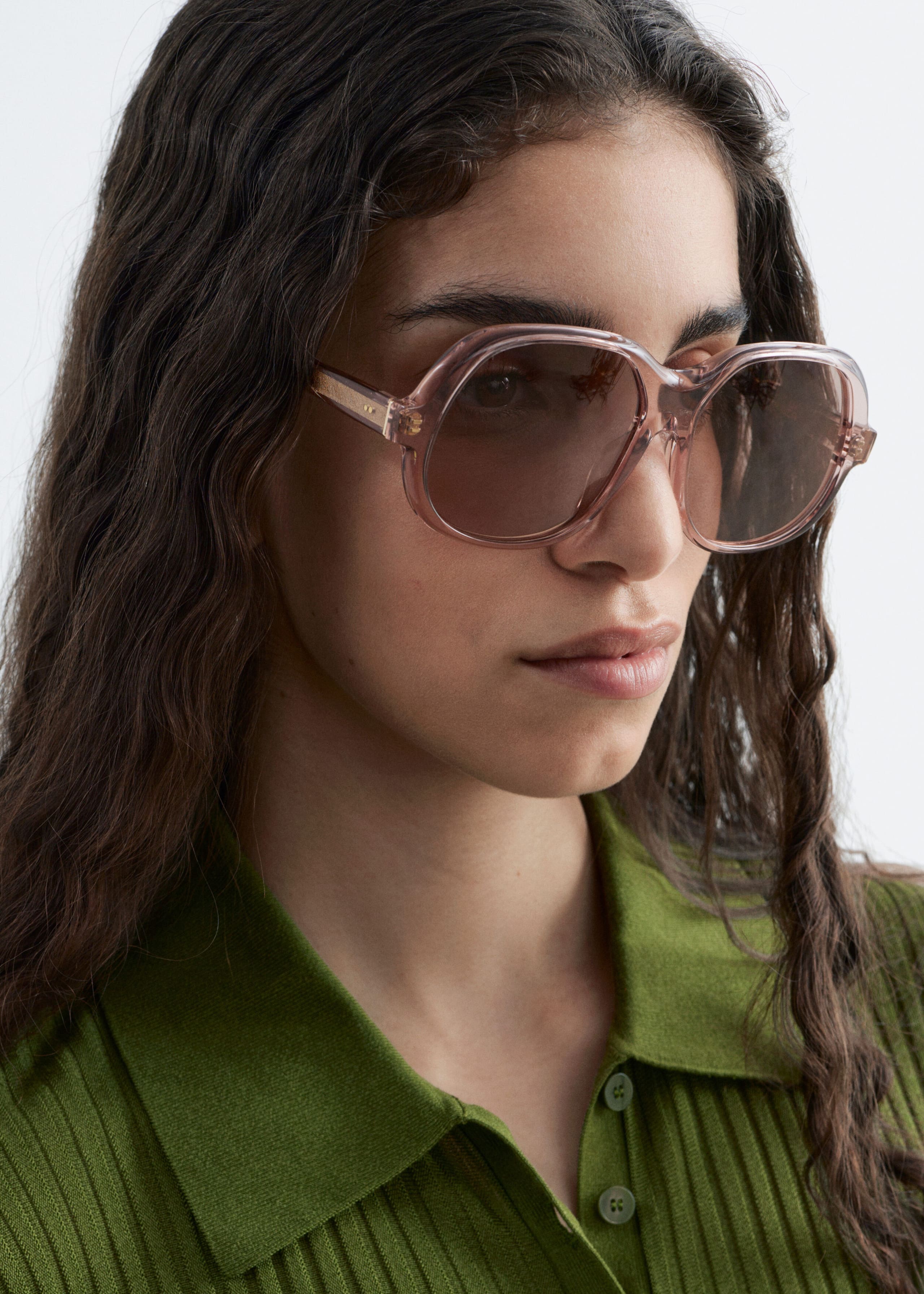 Lunettes de soleil à monture carrée - Gris - Lookbook