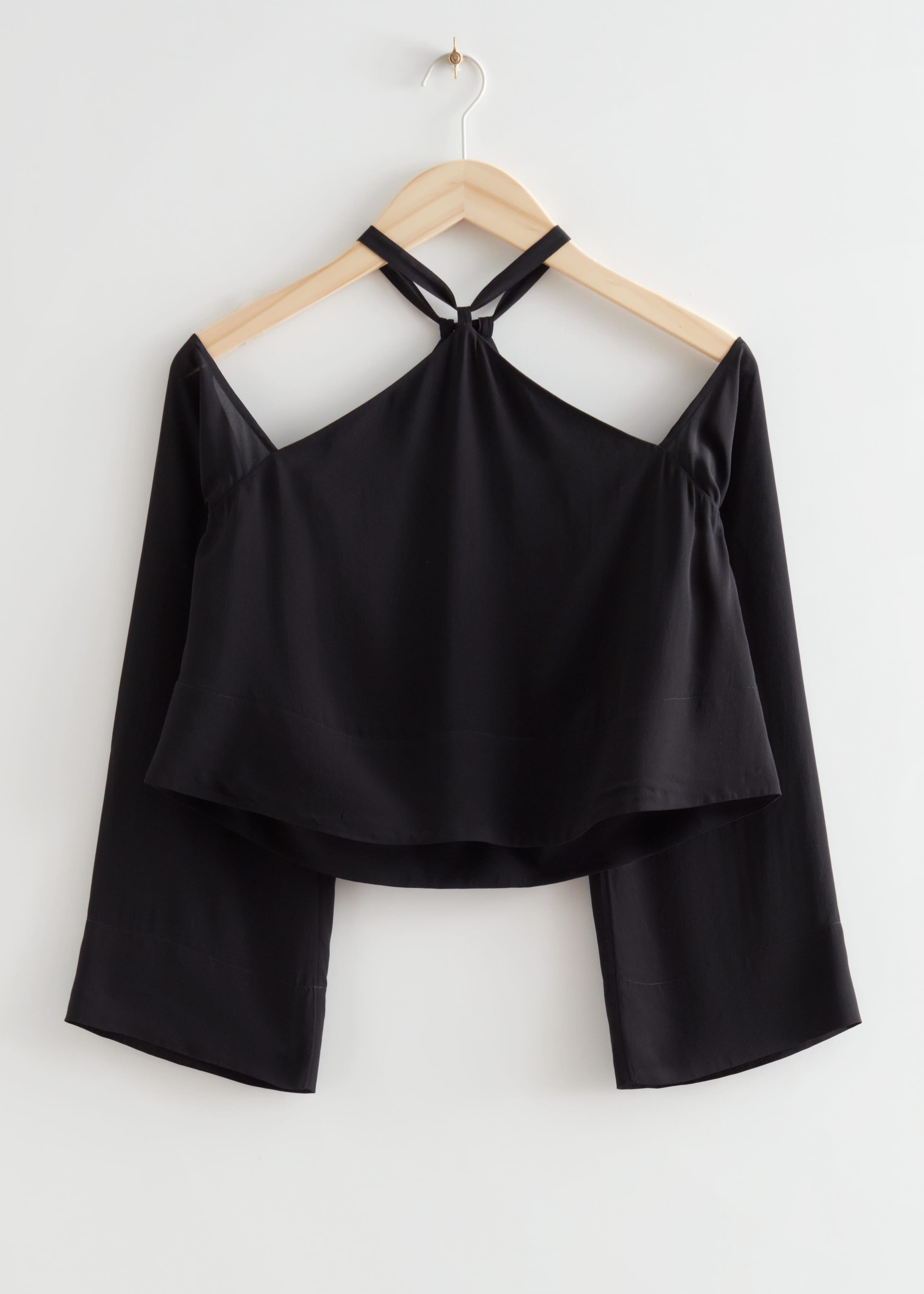 Off-shoulder haltertopp – Svart – stilleben