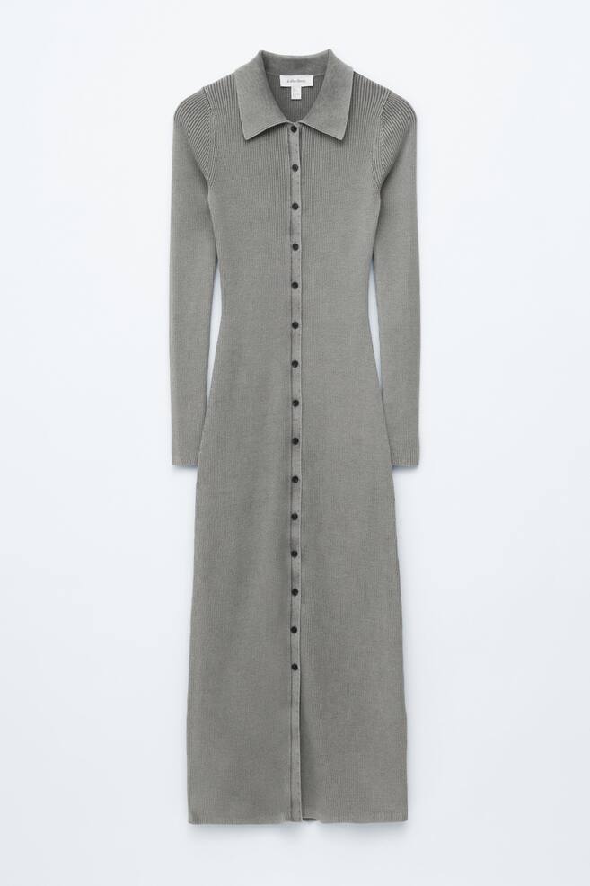 A muted grey-green, ribbed knit dress is showcased as FRONT. It features a midi-length silhouette, long sleeves, a pointed collar, and a full button-front fastening with dark buttons. - 1