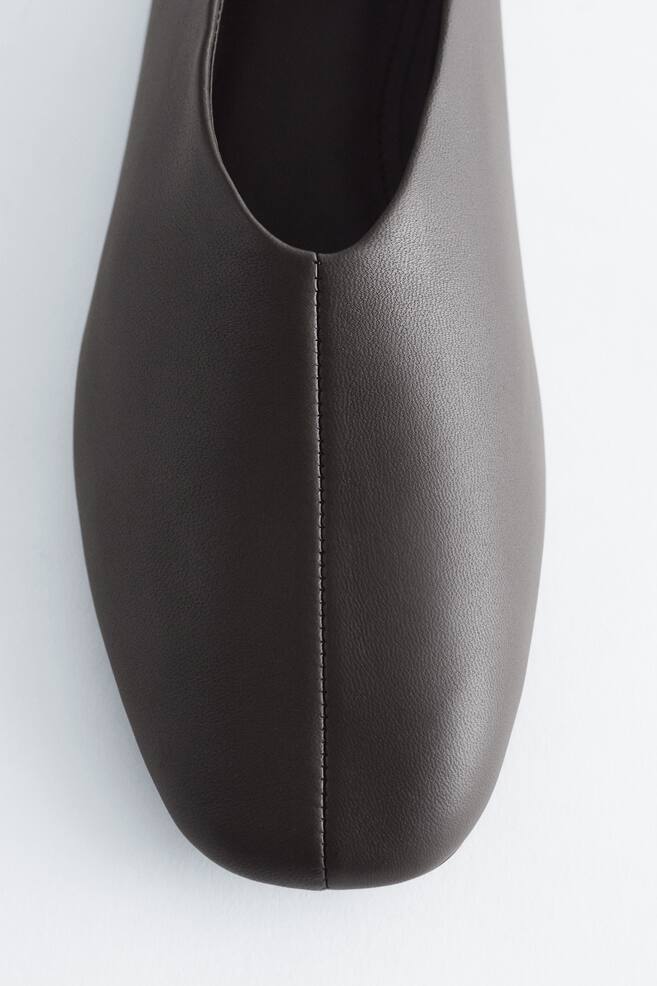 Ballerines en cuir-Marron foncé - 3