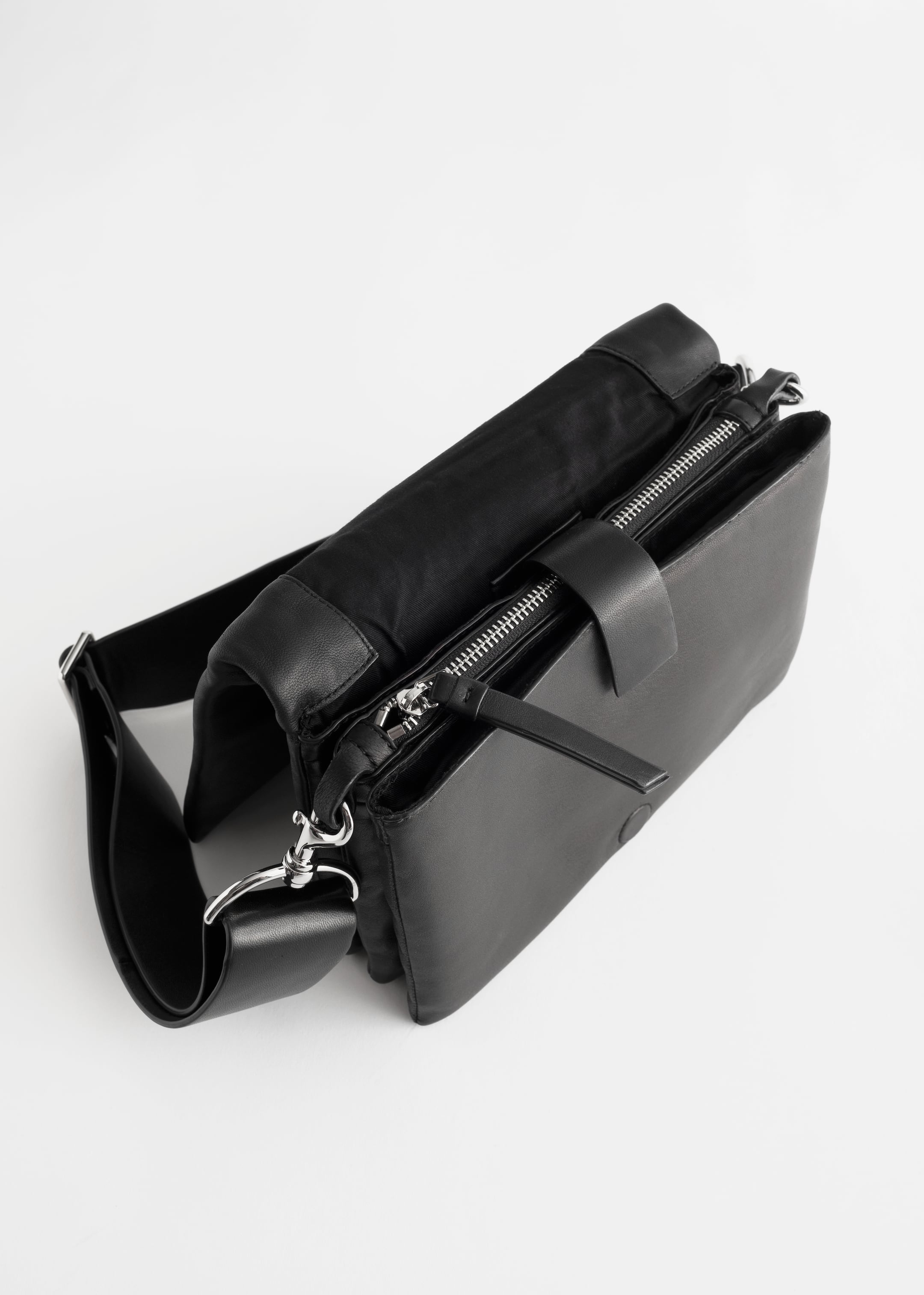 Größeres Bild ansehen: Umhängetasche aus chromfreiem Leder - Schwarz - Ladies | H&M DE 4