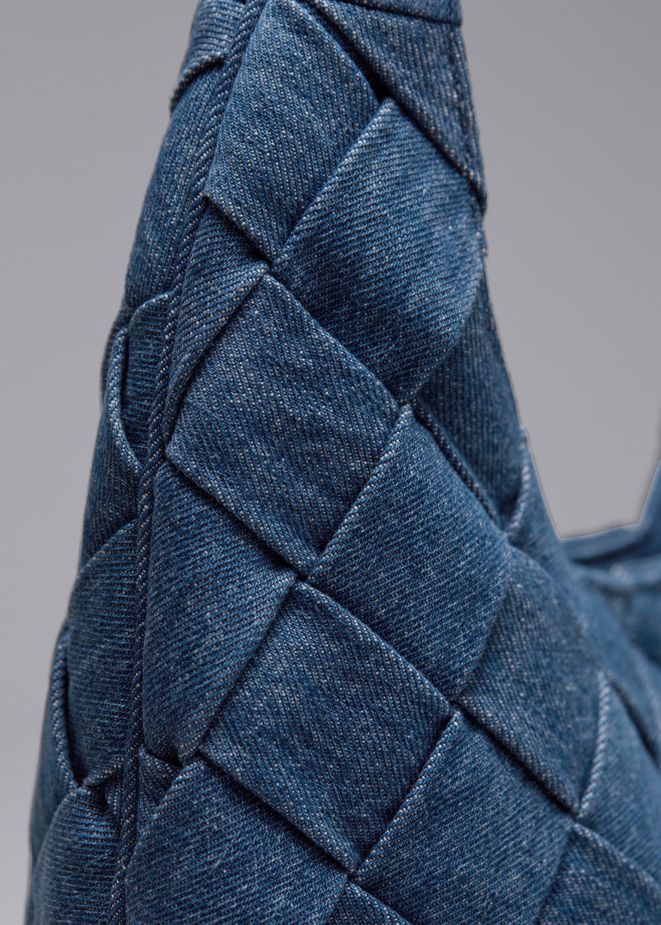 Größeres Bild ansehen: Jeanstasche in Flechtoptik - Blau - Ladies | H&M DE 3