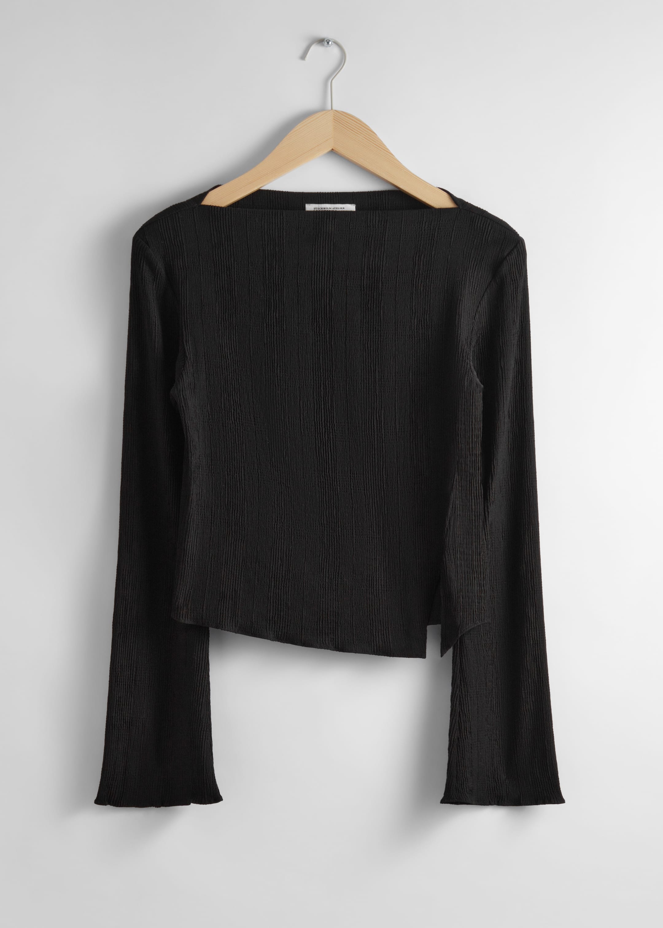 Ingrandisci l'immagine: Cropped Asymmetric Frilled Top - Black - DONNA | H&M CH 1
