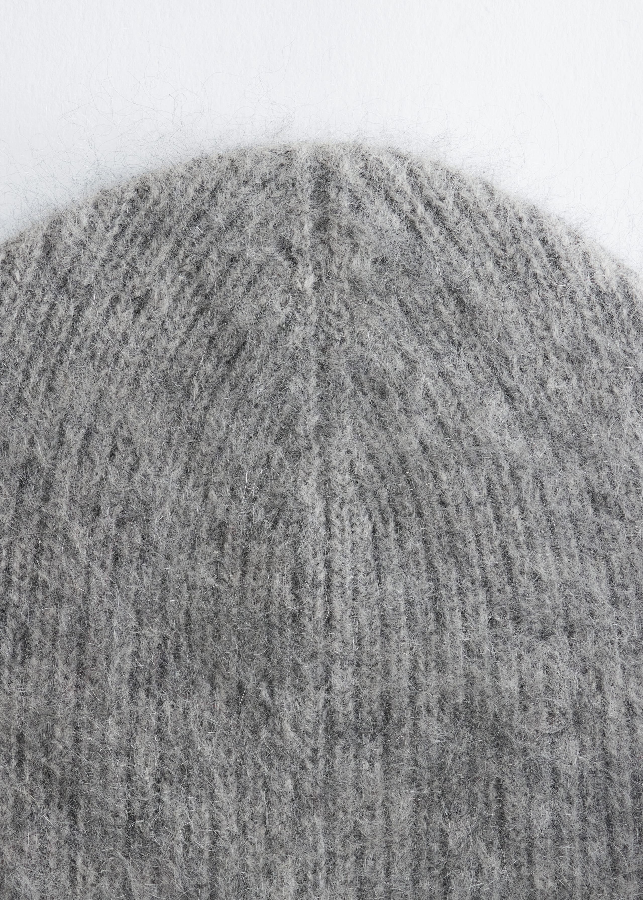 Brushed Cashmere Beanie - Grey - Still Life