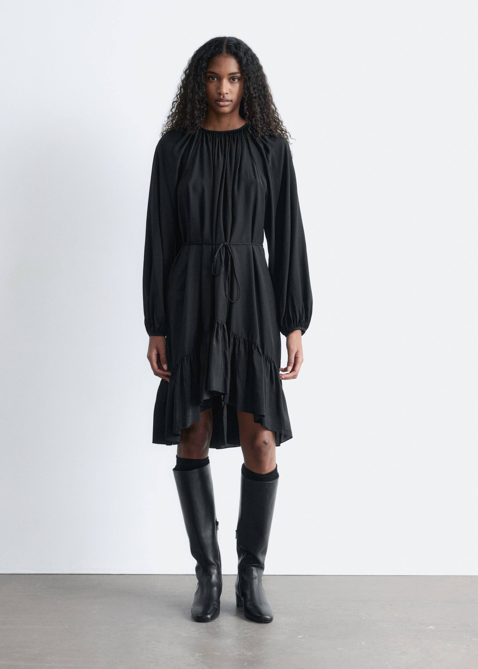 Flounced Balloon-Sleeve Mini Dress - Black/Dark Red - 1