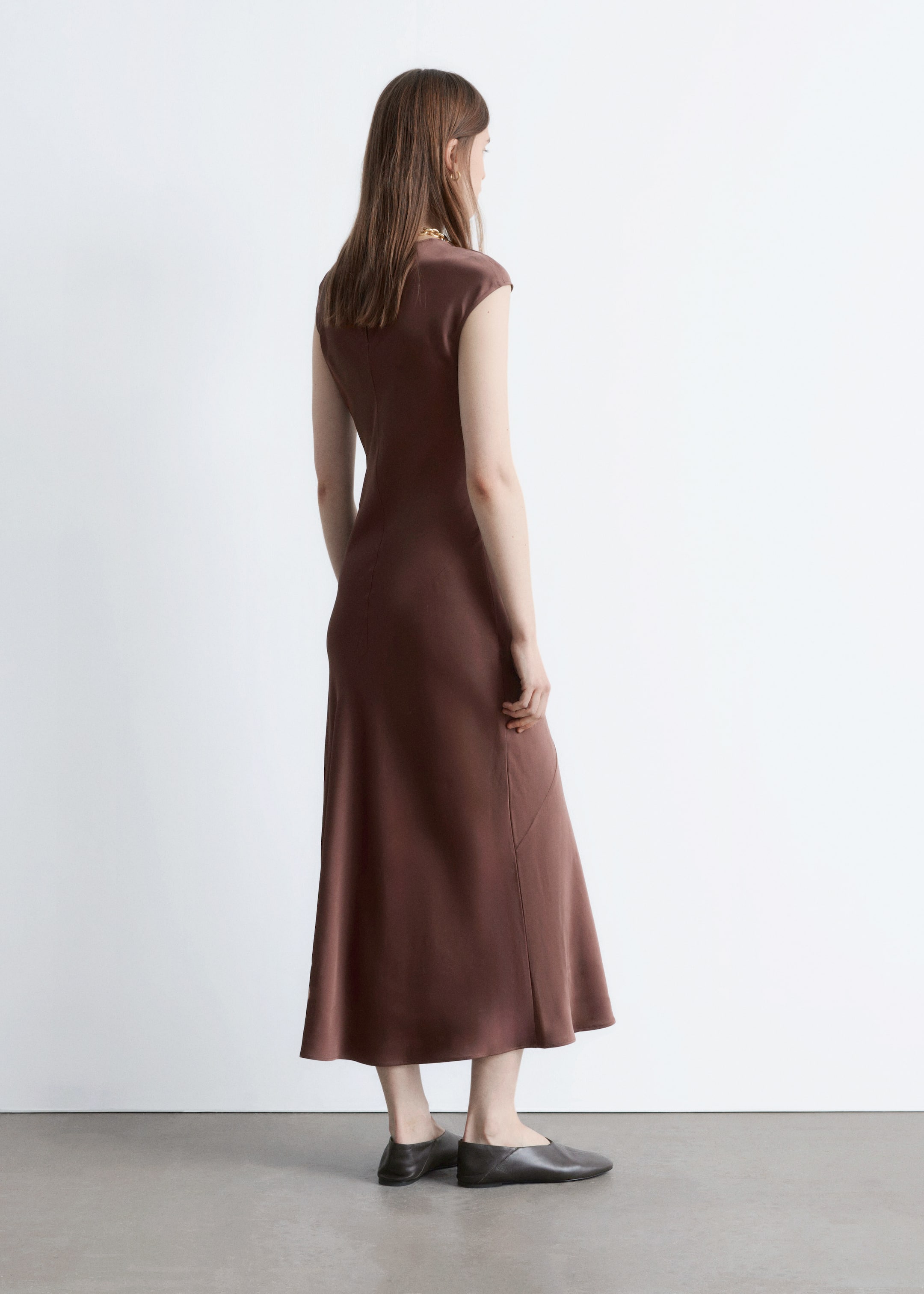 Преглед на по-голямо изображение: Вталена сатенена макси рокля - Кафяво - ЖЕНИ | H&M BG 6