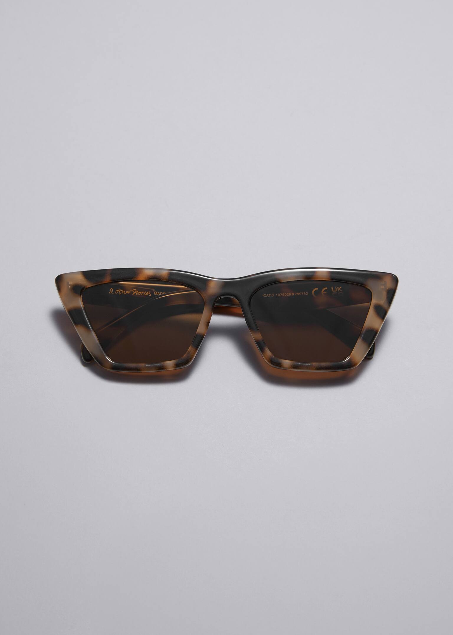Eckige Cateye-Sonnenbrille - Schildpatt/Schwarz/Braun/Schwarz/Hellorange/Grün - 2