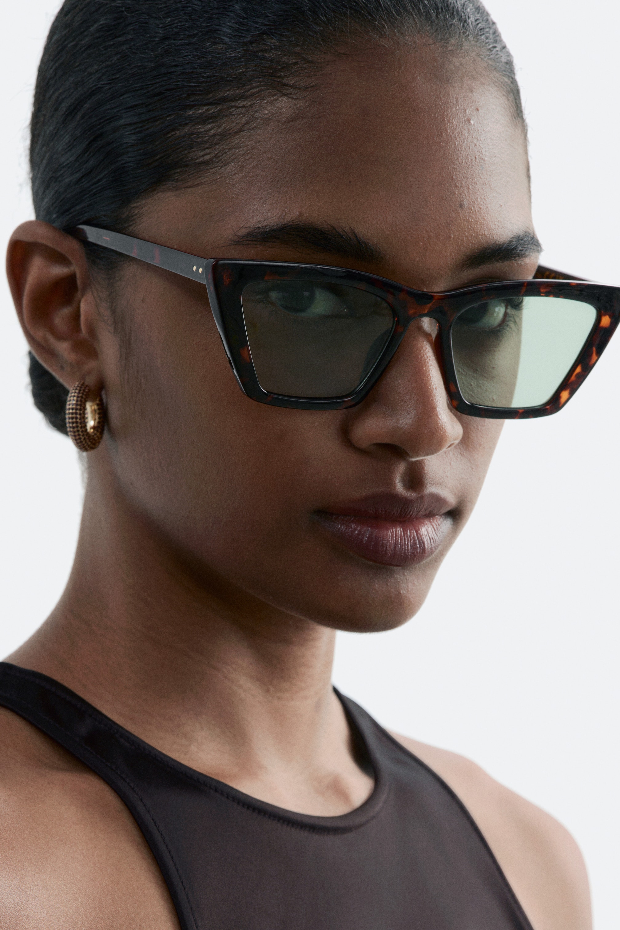 Grotere afbeelding bekijken: Hoekige cat eye-zonnebril - Tortoise brown - DAMES | H&M BE 1