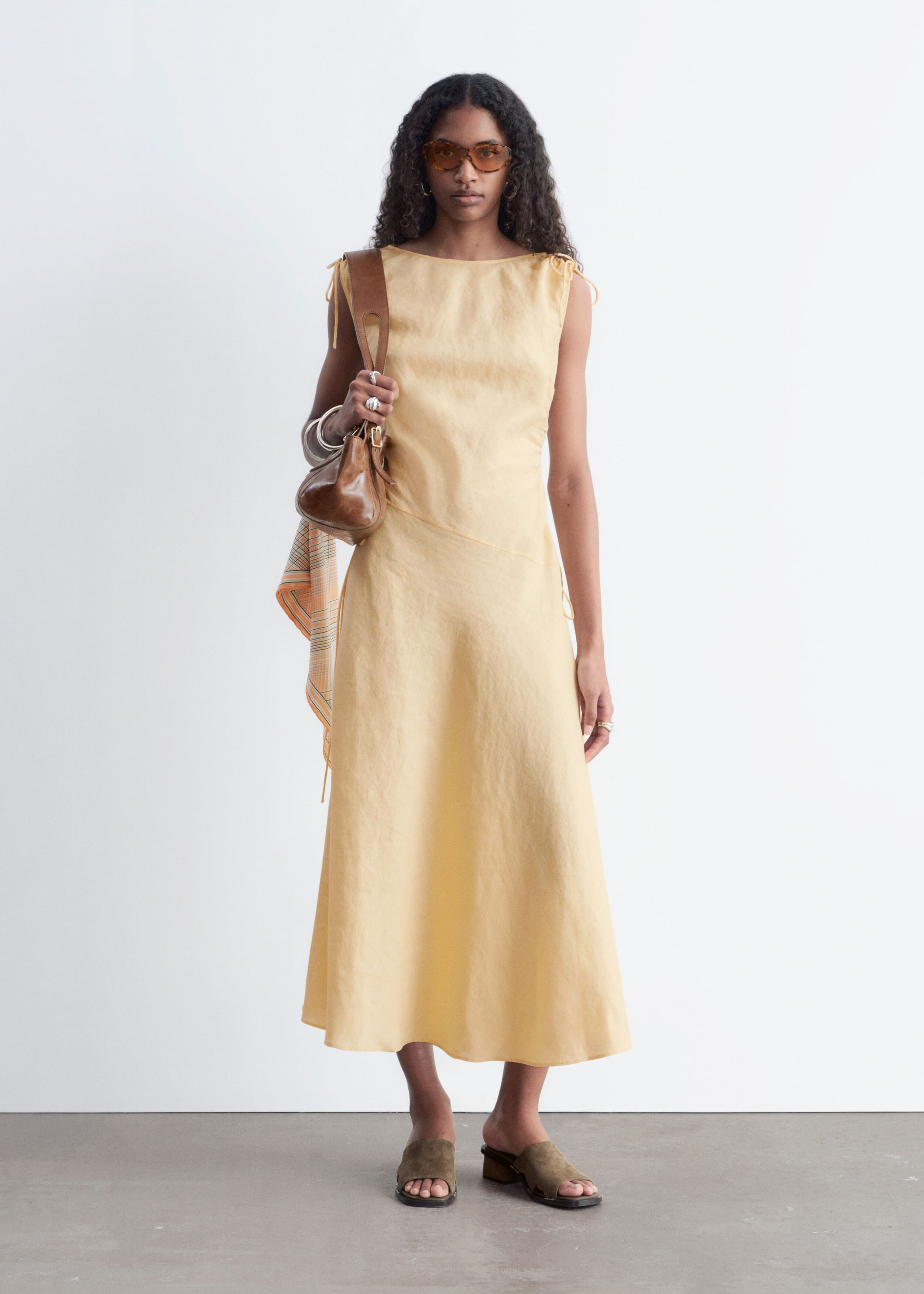 Image of Ausgestelltes Midikleid aus Leinen