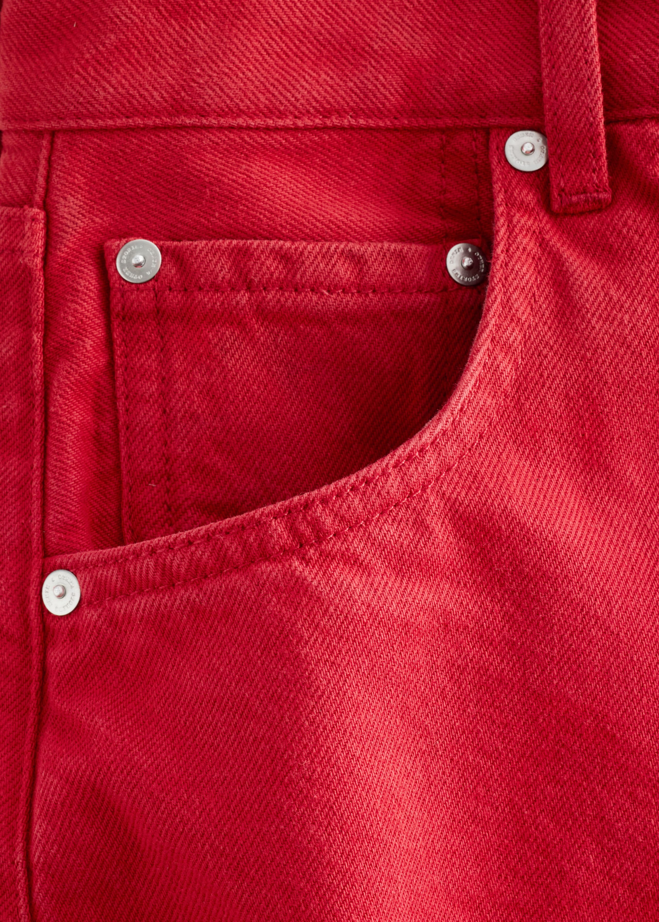 Barrel-Leg Jeans - Red - Lookbook