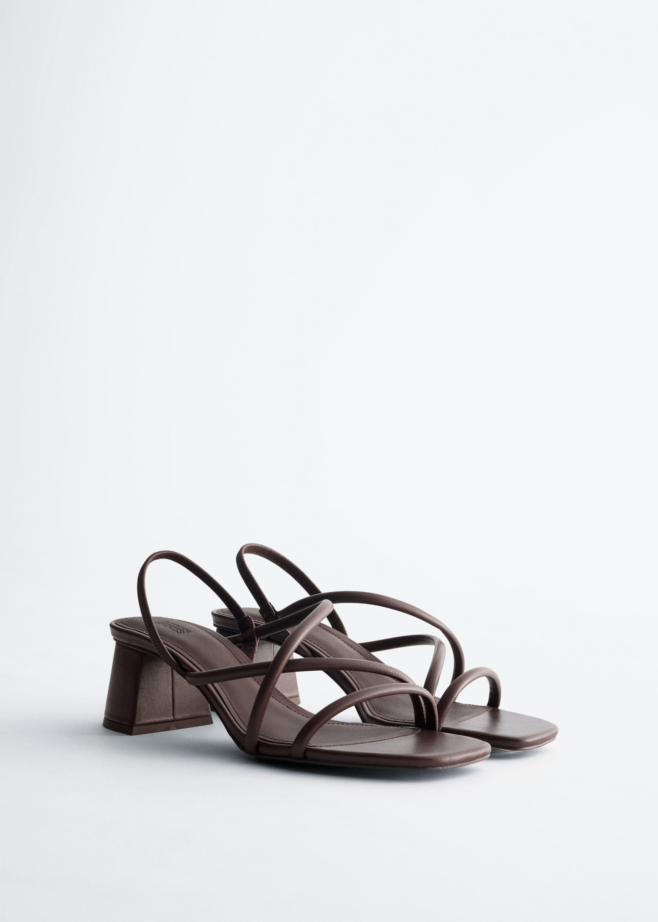 Image of Sandali con fasce e tacco a blocco