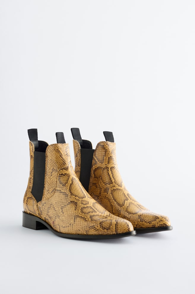 Skórzane sztyblety ze spiczastymi noskami - Beżowy/Wzór skóry węża/Czarny - 4