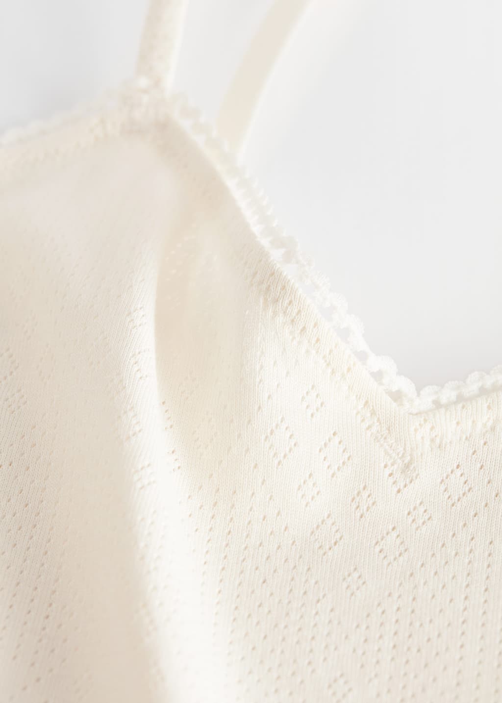 Scalloped Bodysuit - {{variantName}} - Detalle descriptivo
